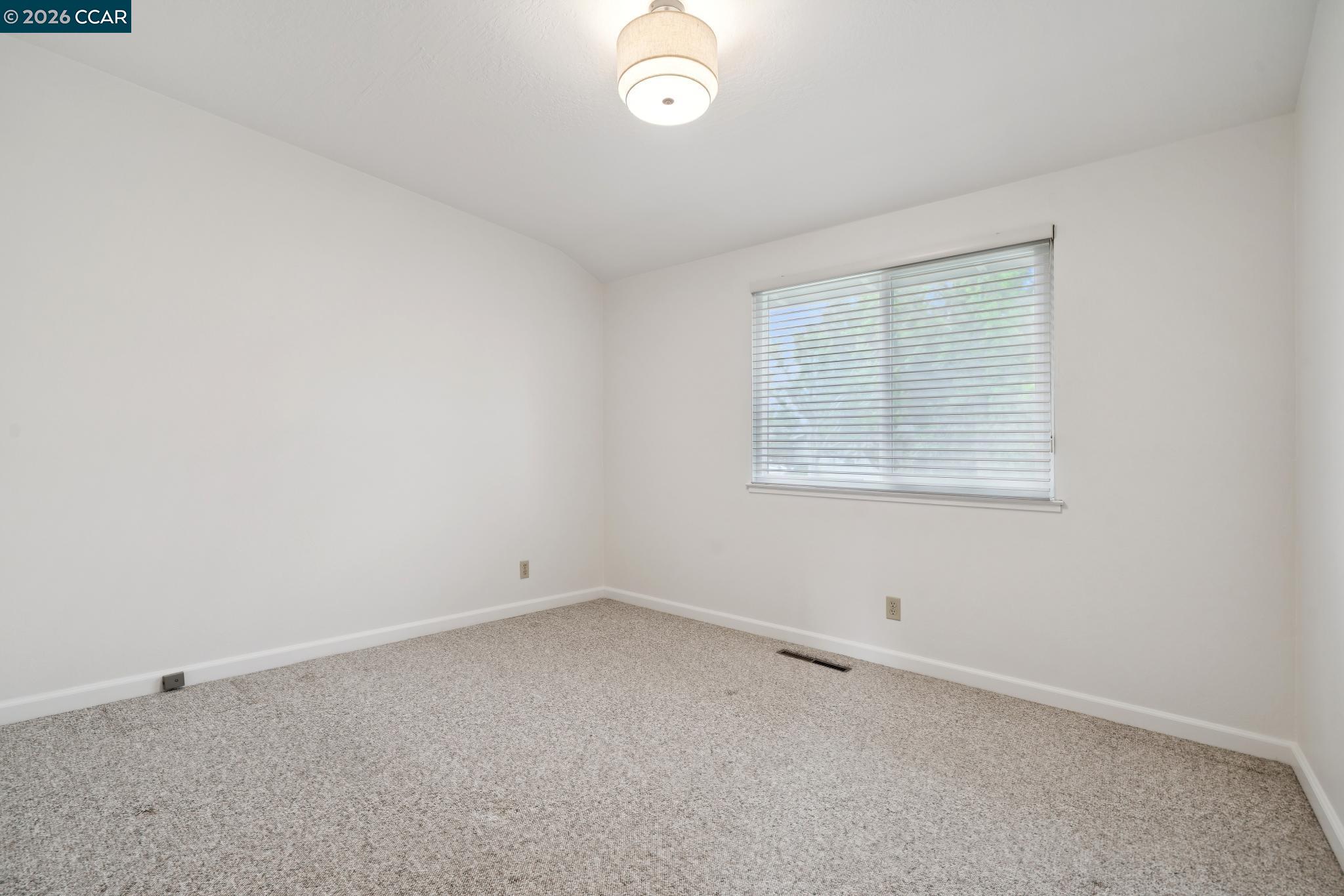 Detail Gallery Image 24 of 36 For 3245 Mckean Dr, Concord,  CA 94518 - 4 Beds | 2 Baths