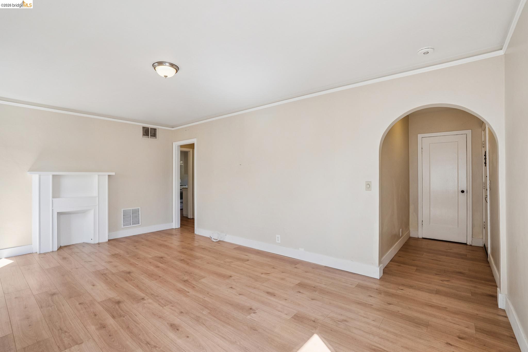 Detail Gallery Image 17 of 36 For 876-880 52nd St, Oakland,  CA 94608 - – Beds | – Baths