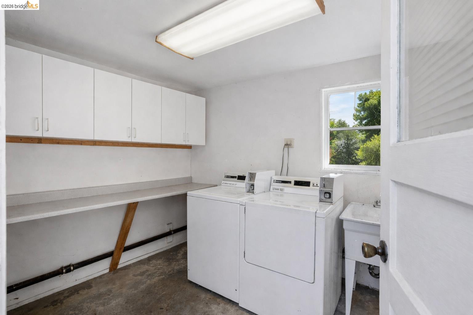 Detail Gallery Image 34 of 36 For 876-880 52nd St, Oakland,  CA 94608 - – Beds | – Baths