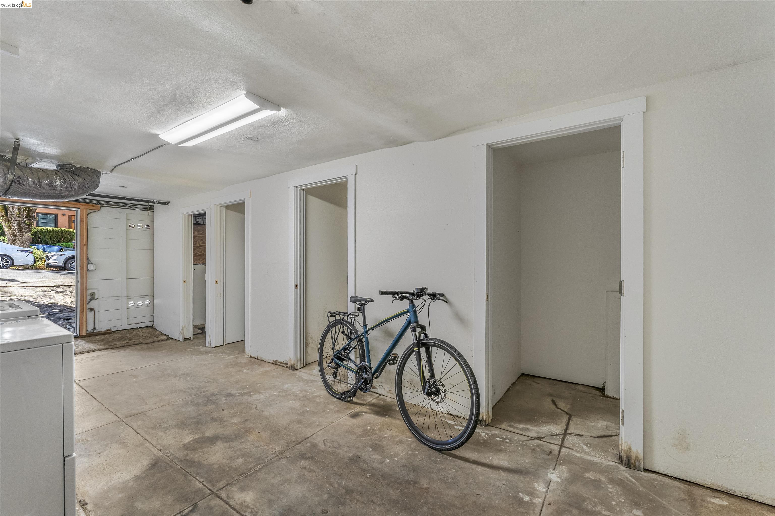 Detail Gallery Image 14 of 17 For 2421 Hilgard Ave, Berkeley,  CA 94709 - – Beds | – Baths