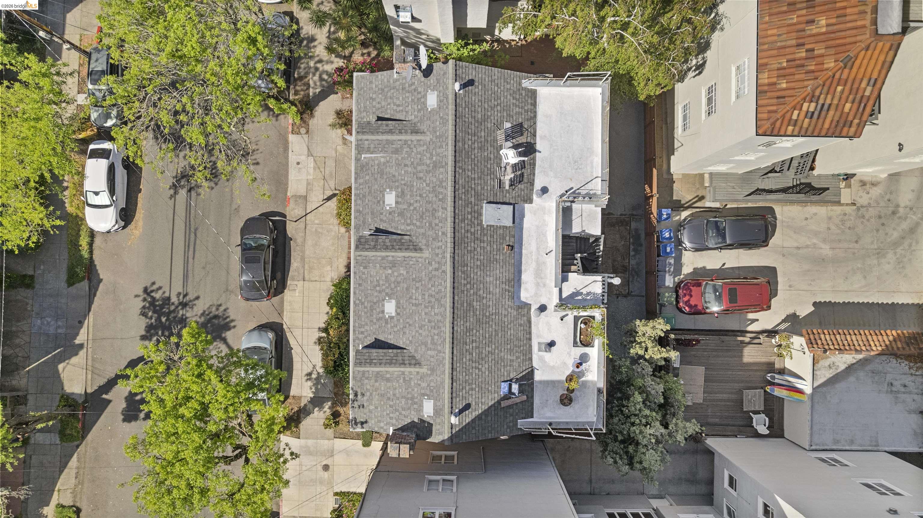 Detail Gallery Image 16 of 17 For 2421 Hilgard Ave, Berkeley,  CA 94709 - – Beds | – Baths