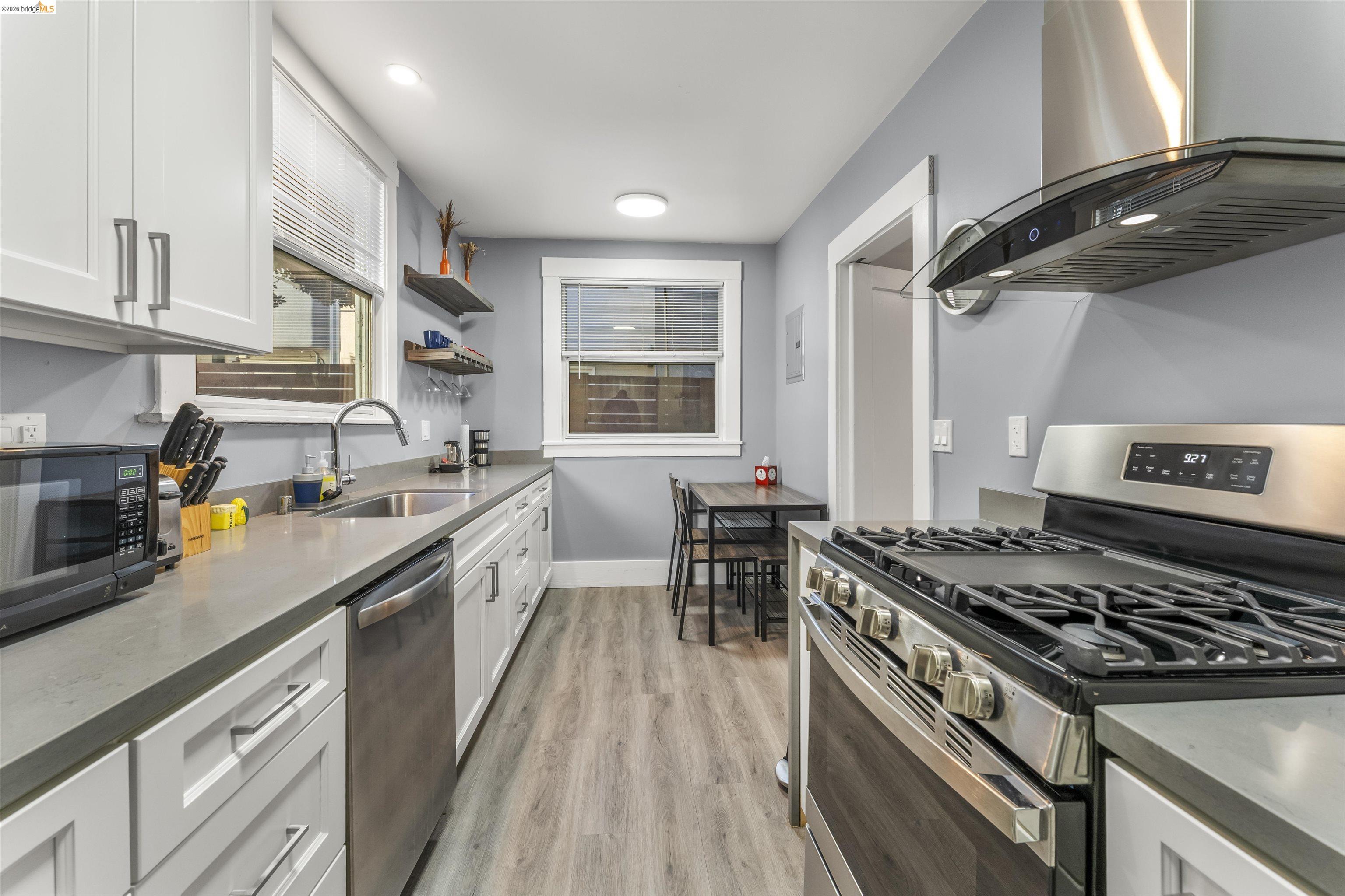 Detail Gallery Image 6 of 17 For 2421 Hilgard Ave, Berkeley,  CA 94709 - – Beds | – Baths