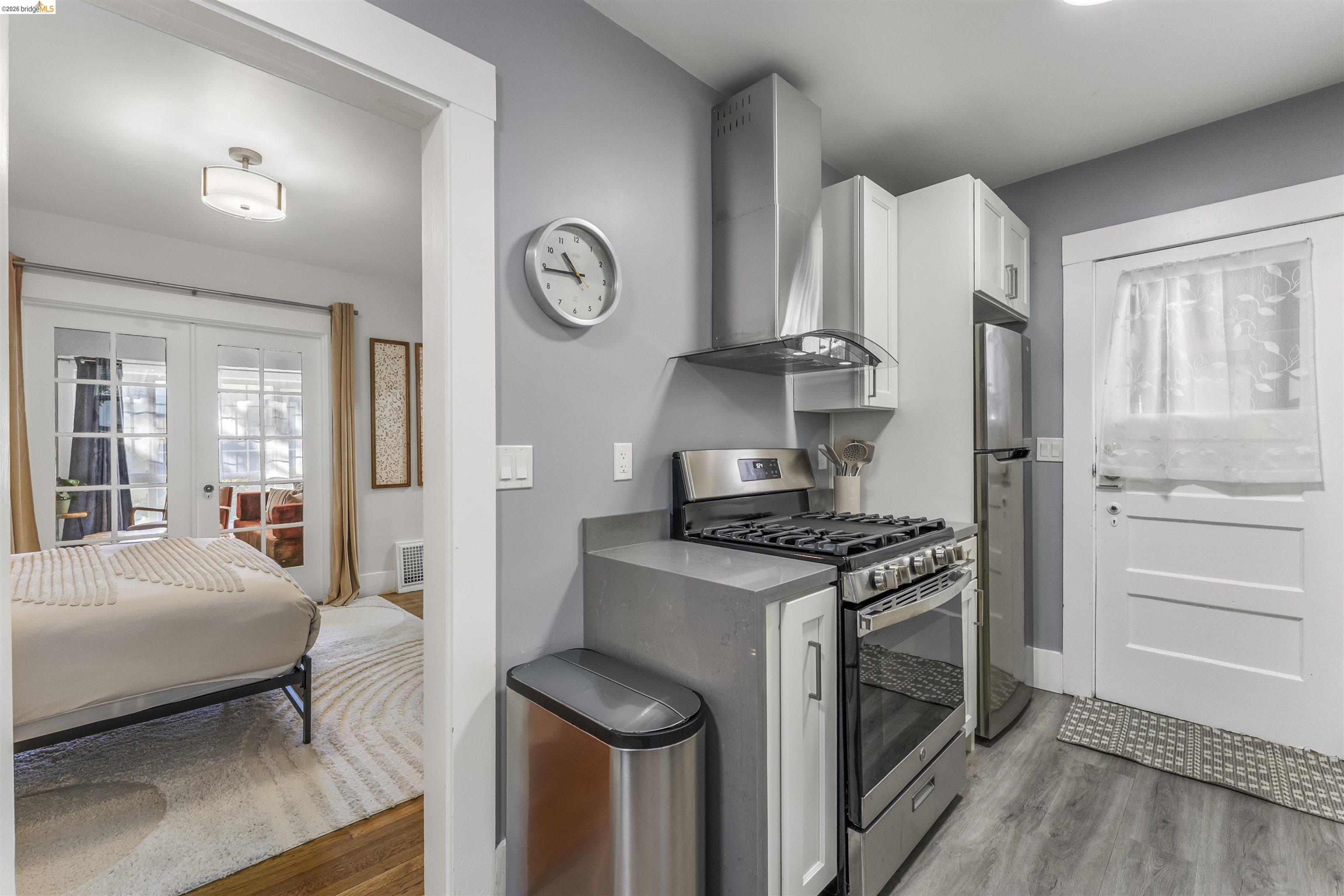 Detail Gallery Image 8 of 17 For 2421 Hilgard Ave, Berkeley,  CA 94709 - – Beds | – Baths