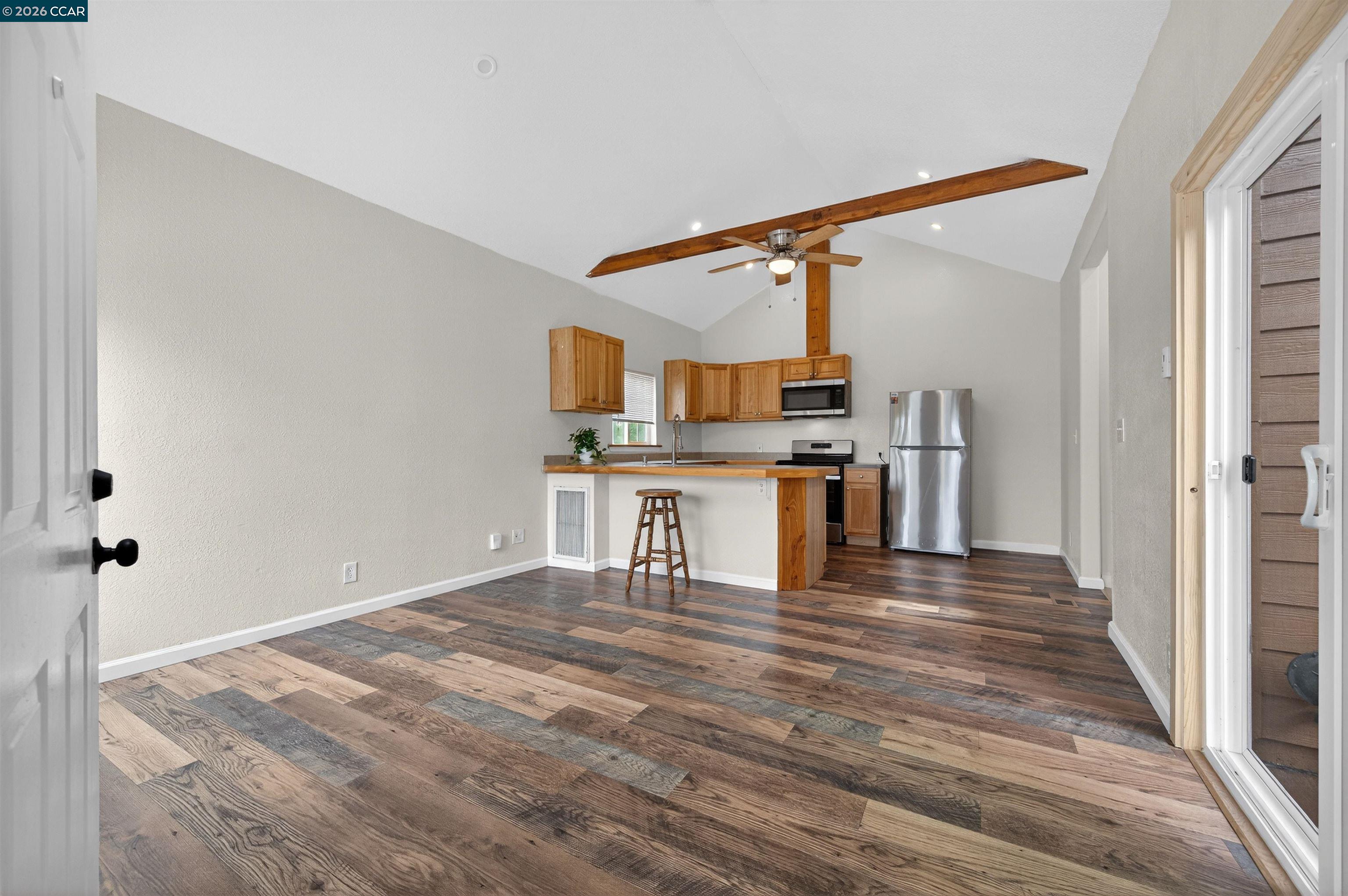 Detail Gallery Image 2 of 26 For 514 Butte St, Vallejo,  CA 94590 - 2 Beds | 2 Baths