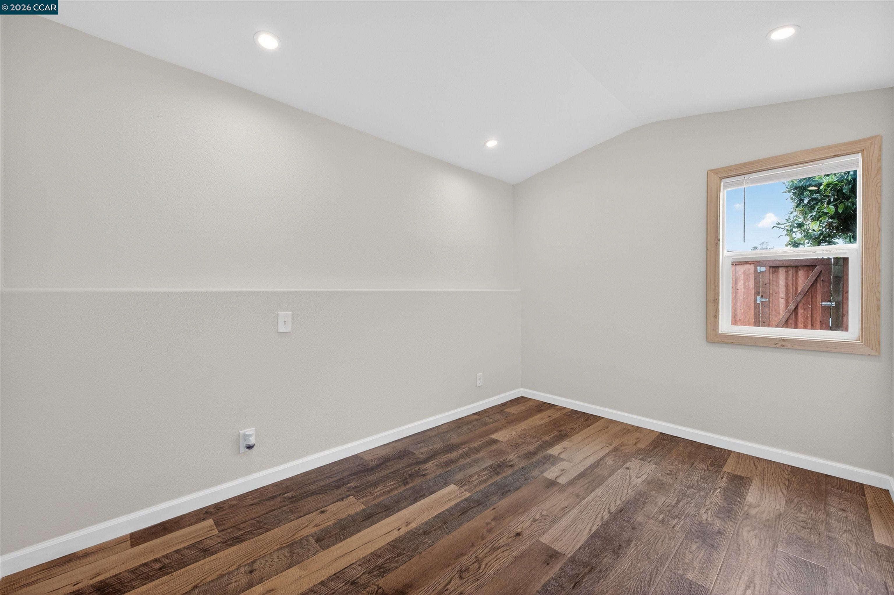 Detail Gallery Image 11 of 26 For 514 Butte St, Vallejo,  CA 94590 - 2 Beds | 2 Baths