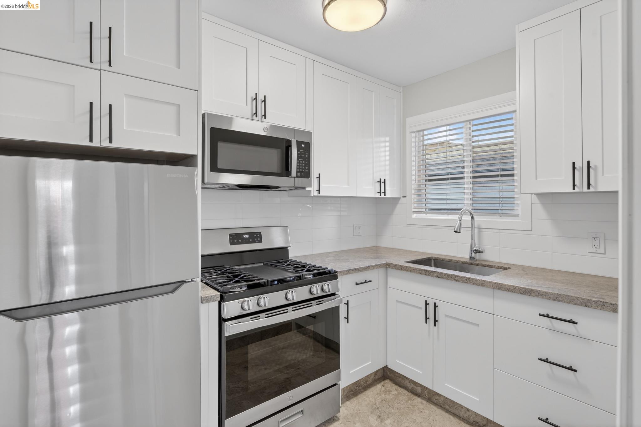 Detail Gallery Image 18 of 60 For 1929 Haste St, Berkeley,  CA 94704 - – Beds | – Baths