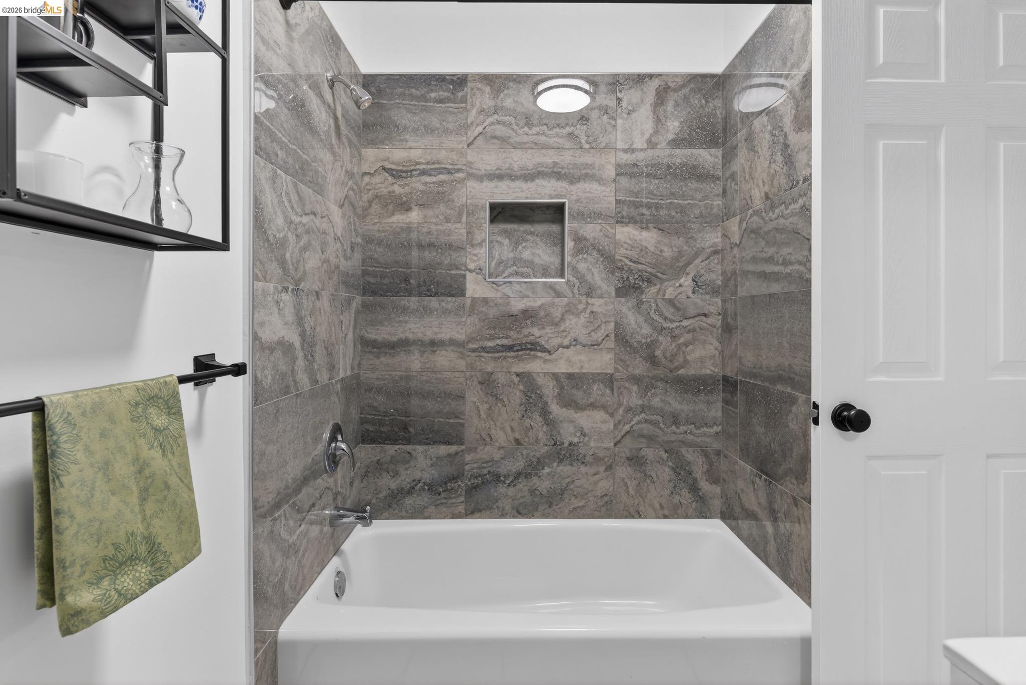 Detail Gallery Image 22 of 60 For 1929 Haste St, Berkeley,  CA 94704 - – Beds | – Baths