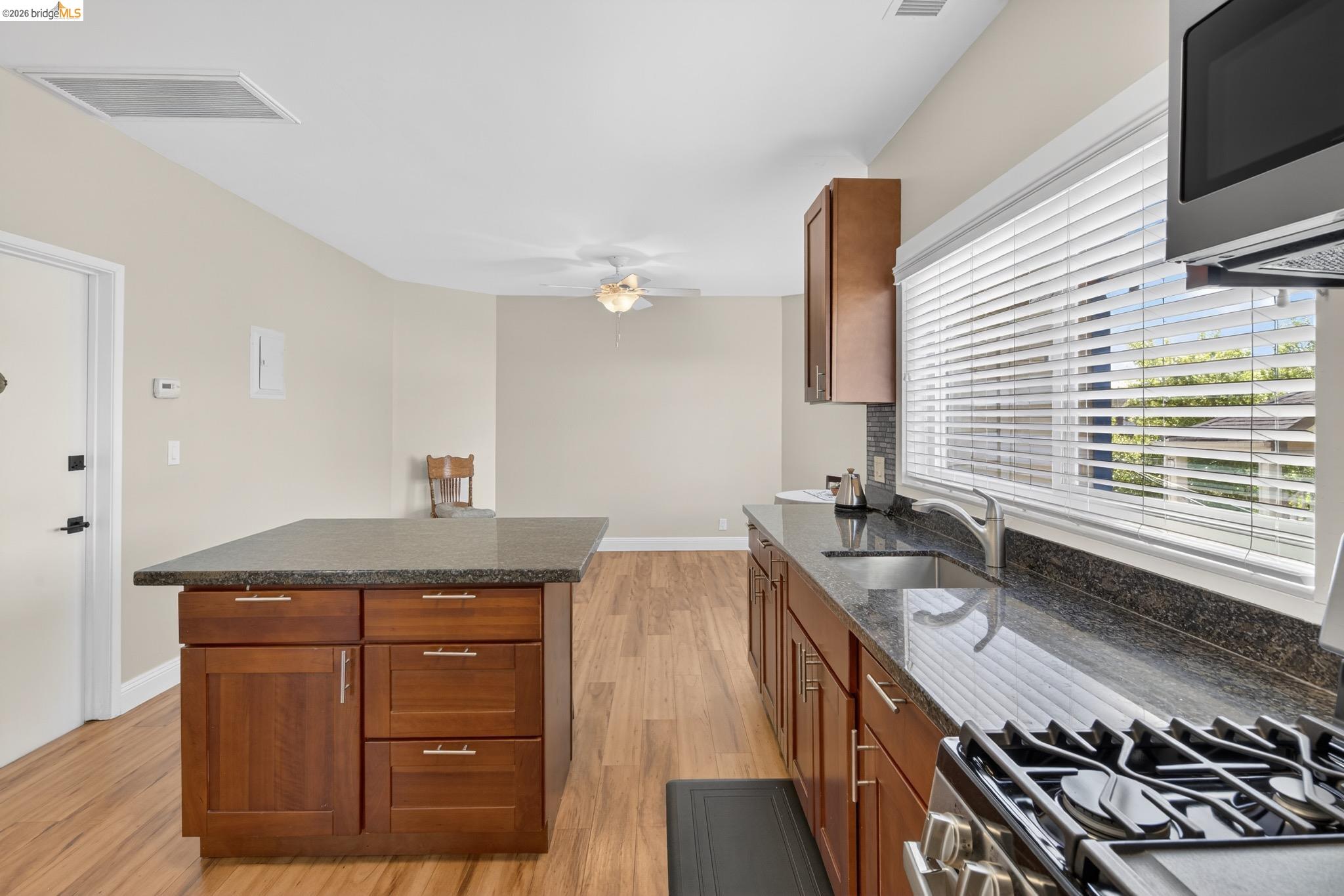 Detail Gallery Image 33 of 60 For 1929 Haste St, Berkeley,  CA 94704 - – Beds | – Baths