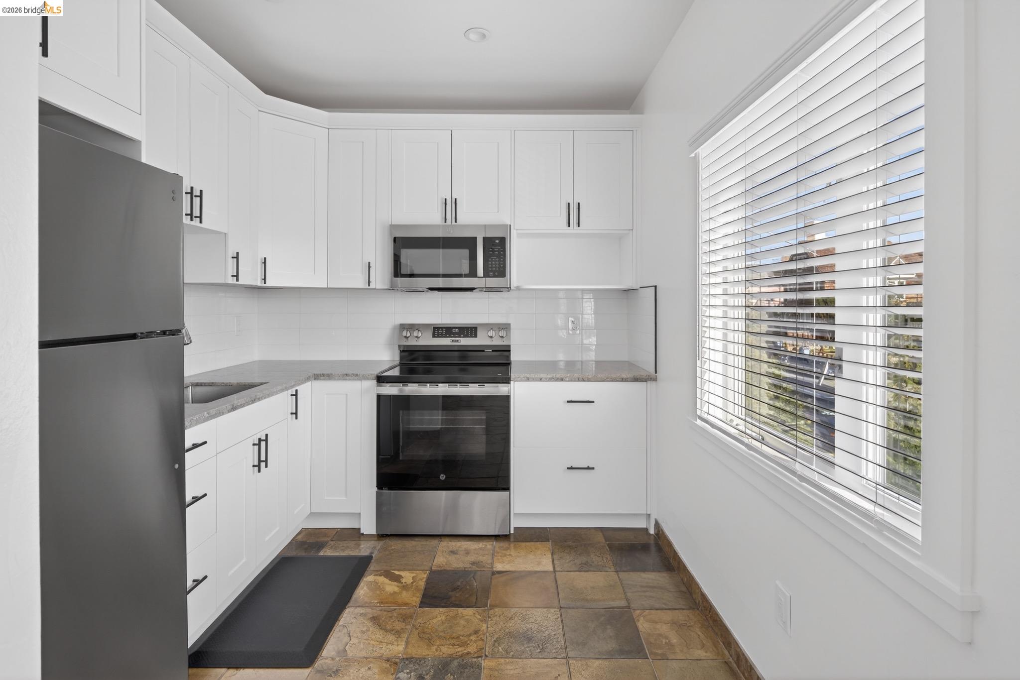 Detail Gallery Image 45 of 60 For 1929 Haste St, Berkeley,  CA 94704 - – Beds | – Baths