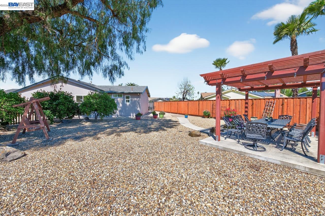 Detail Gallery Image 37 of 44 For 3921 Alma Ct, Pleasanton,  CA 94588 - 4 Beds | 2 Baths