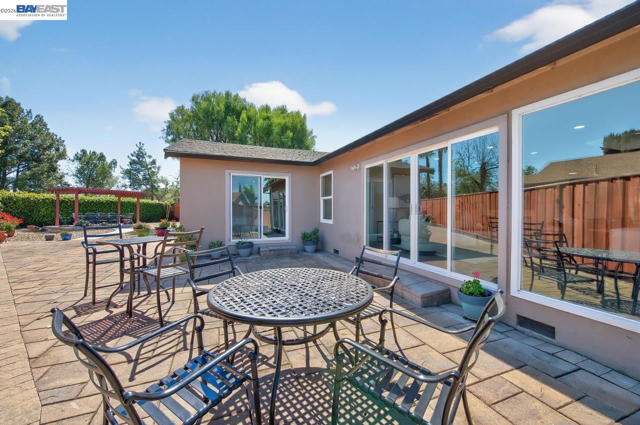 Detail Gallery Image 39 of 44 For 3921 Alma Ct, Pleasanton,  CA 94588 - 4 Beds | 2 Baths