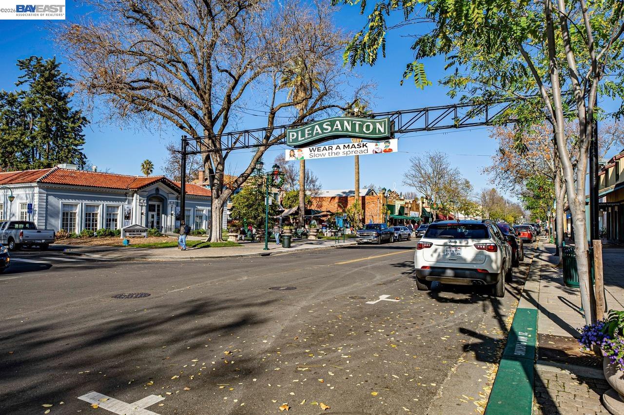 Detail Gallery Image 42 of 44 For 3921 Alma Ct, Pleasanton,  CA 94588 - 4 Beds | 2 Baths