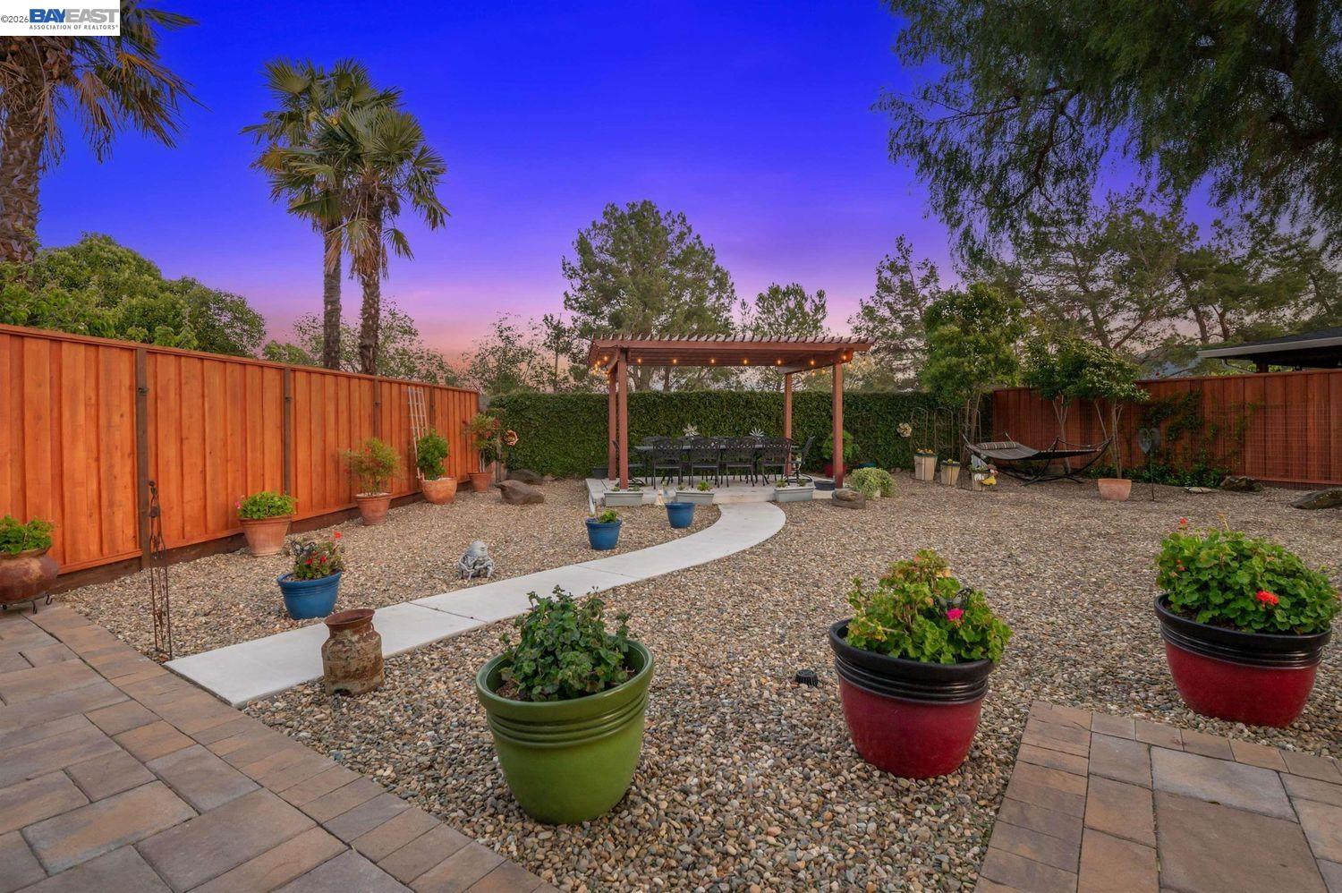 Detail Gallery Image 8 of 44 For 3921 Alma Ct, Pleasanton,  CA 94588 - 4 Beds | 2 Baths