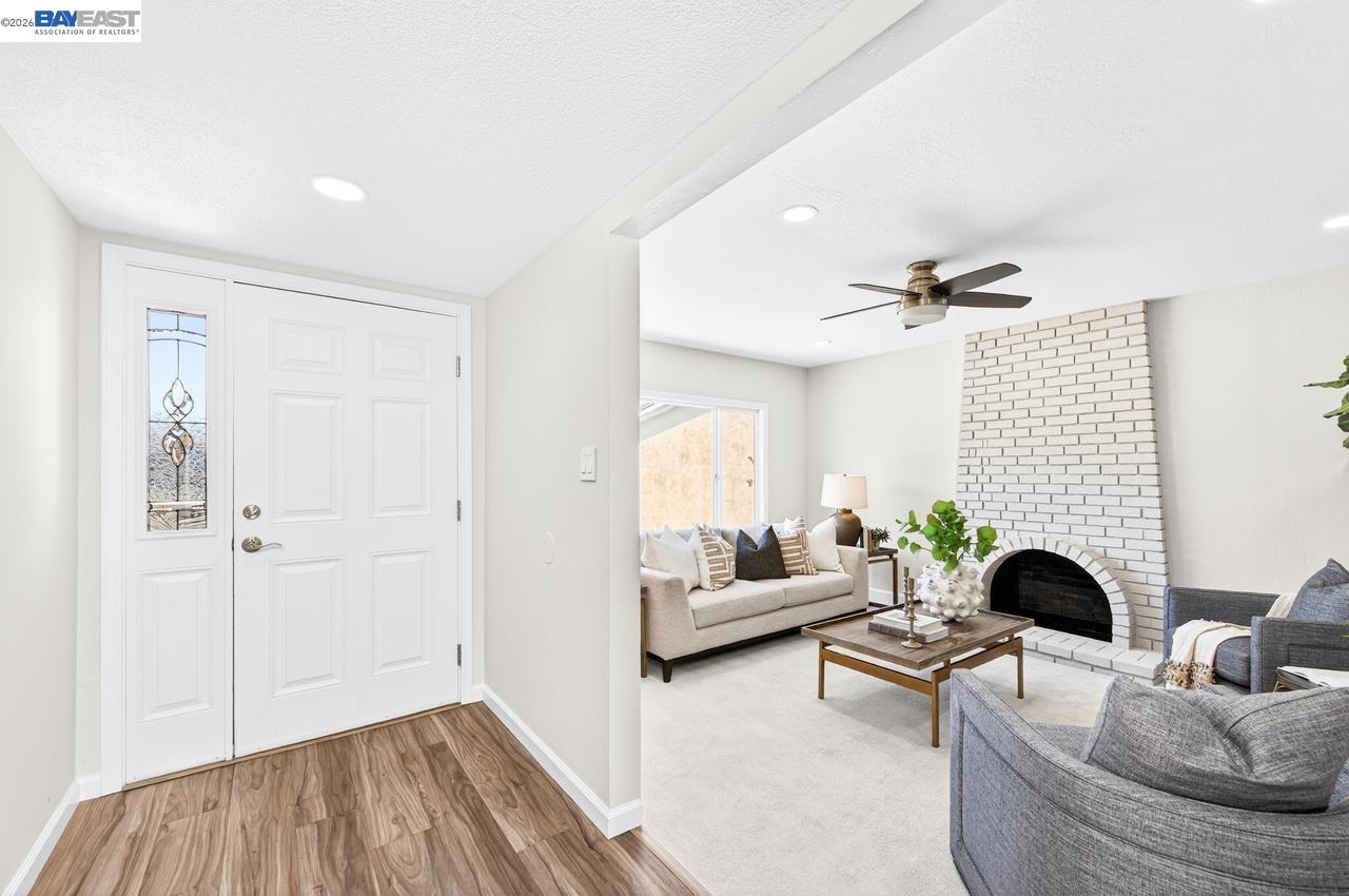 Detail Gallery Image 9 of 44 For 3921 Alma Ct, Pleasanton,  CA 94588 - 4 Beds | 2 Baths