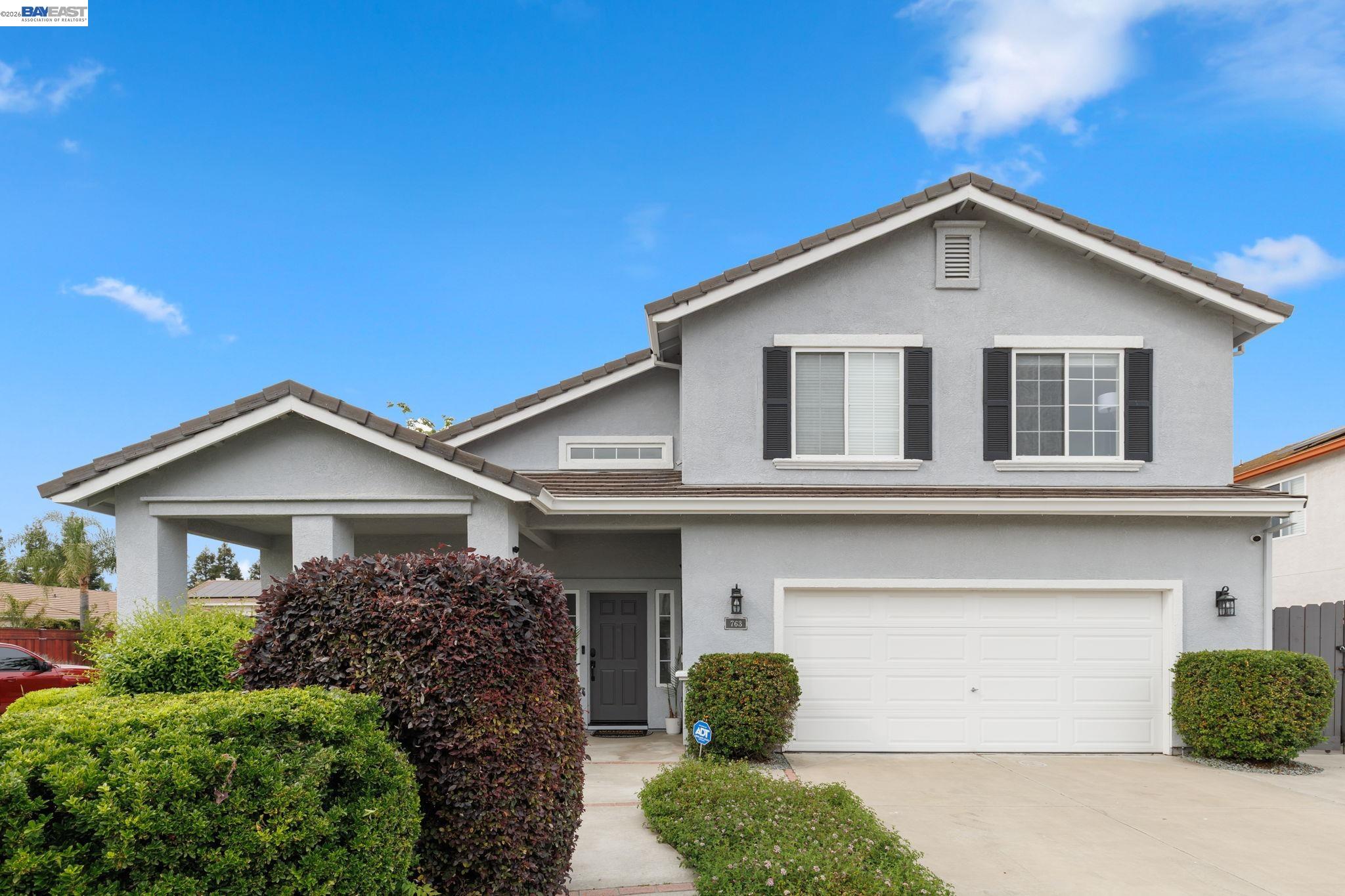 Detail Gallery Image 2 of 48 For 763 Grafton St, Manteca,  CA 95337 - 4 Beds | 2/1 Baths