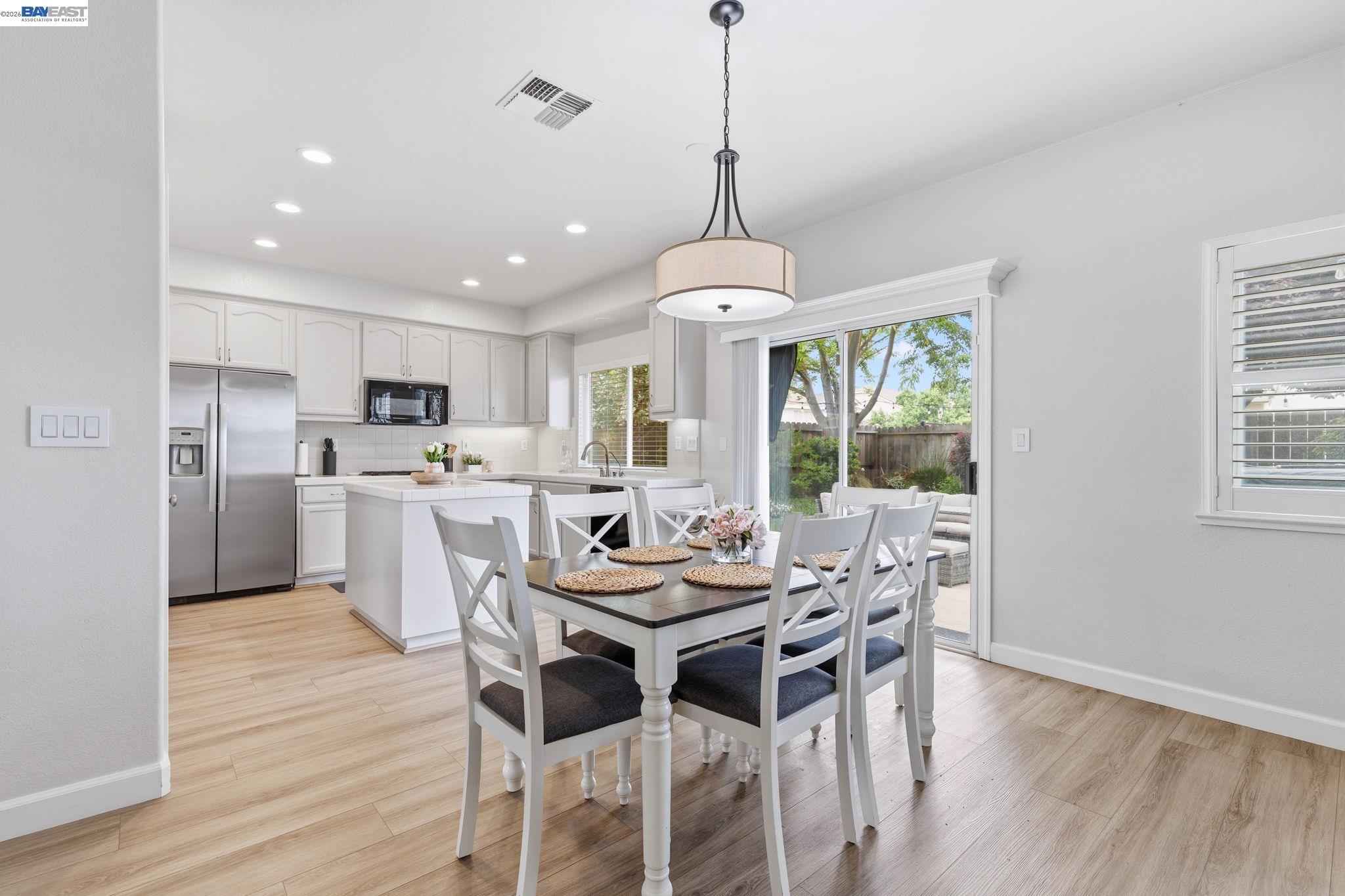 Detail Gallery Image 12 of 48 For 763 Grafton St, Manteca,  CA 95337 - 4 Beds | 2/1 Baths