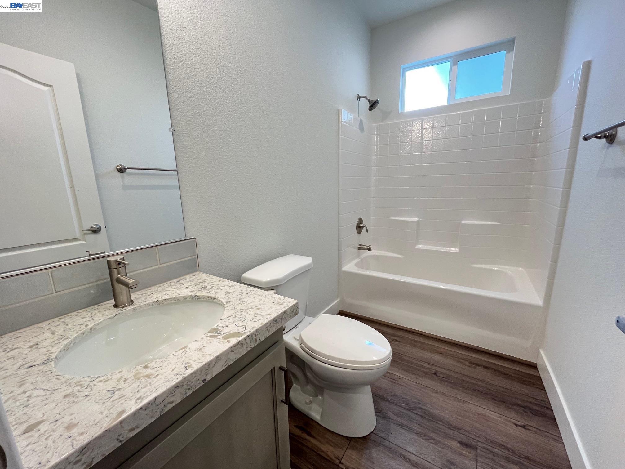 Detail Gallery Image 11 of 23 For 1422 Salamanca Ave, Hayward,  CA 94544 - 3 Beds | 2 Baths