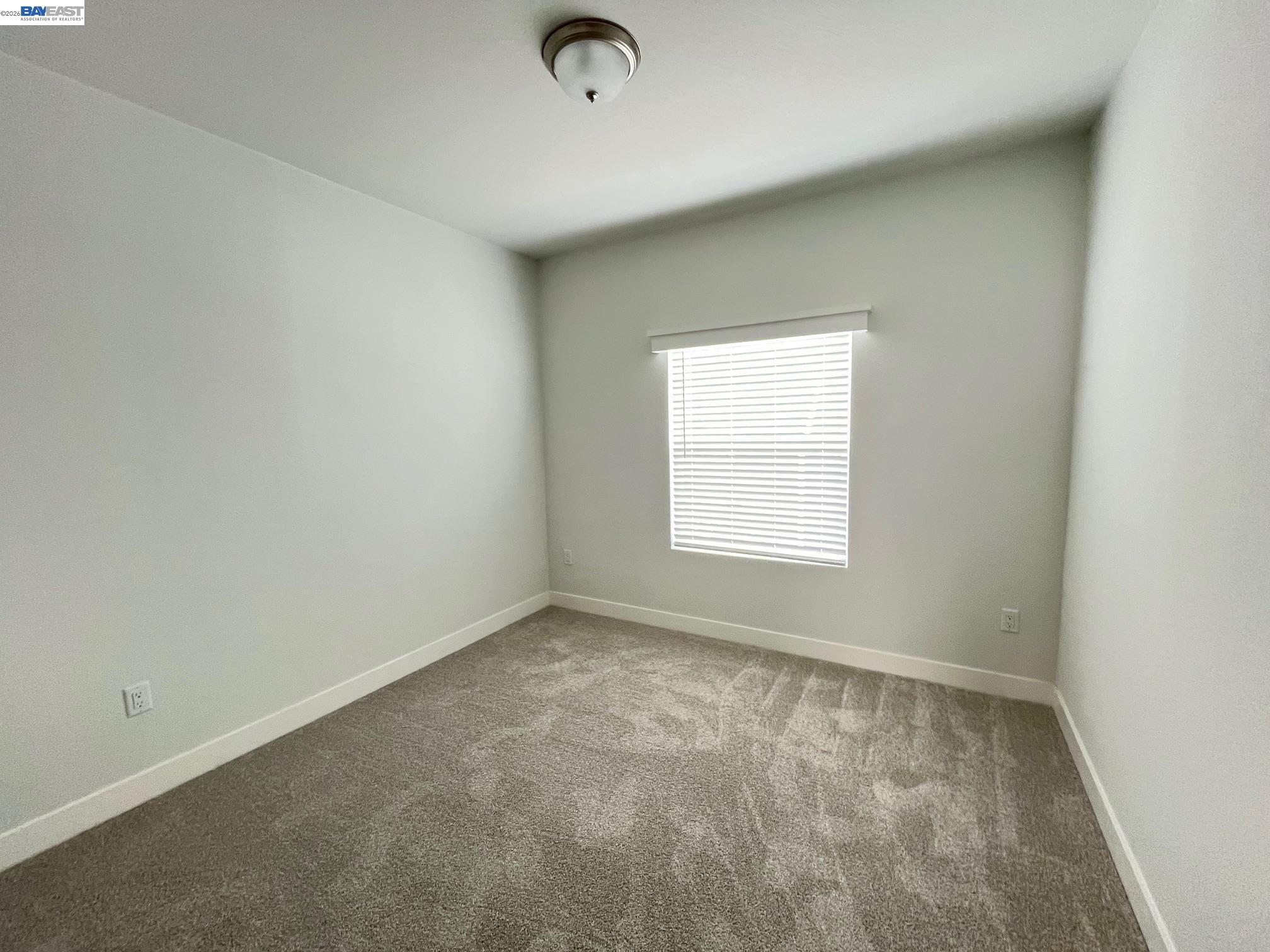 Detail Gallery Image 9 of 23 For 1422 Salamanca Ave, Hayward,  CA 94544 - 3 Beds | 2 Baths