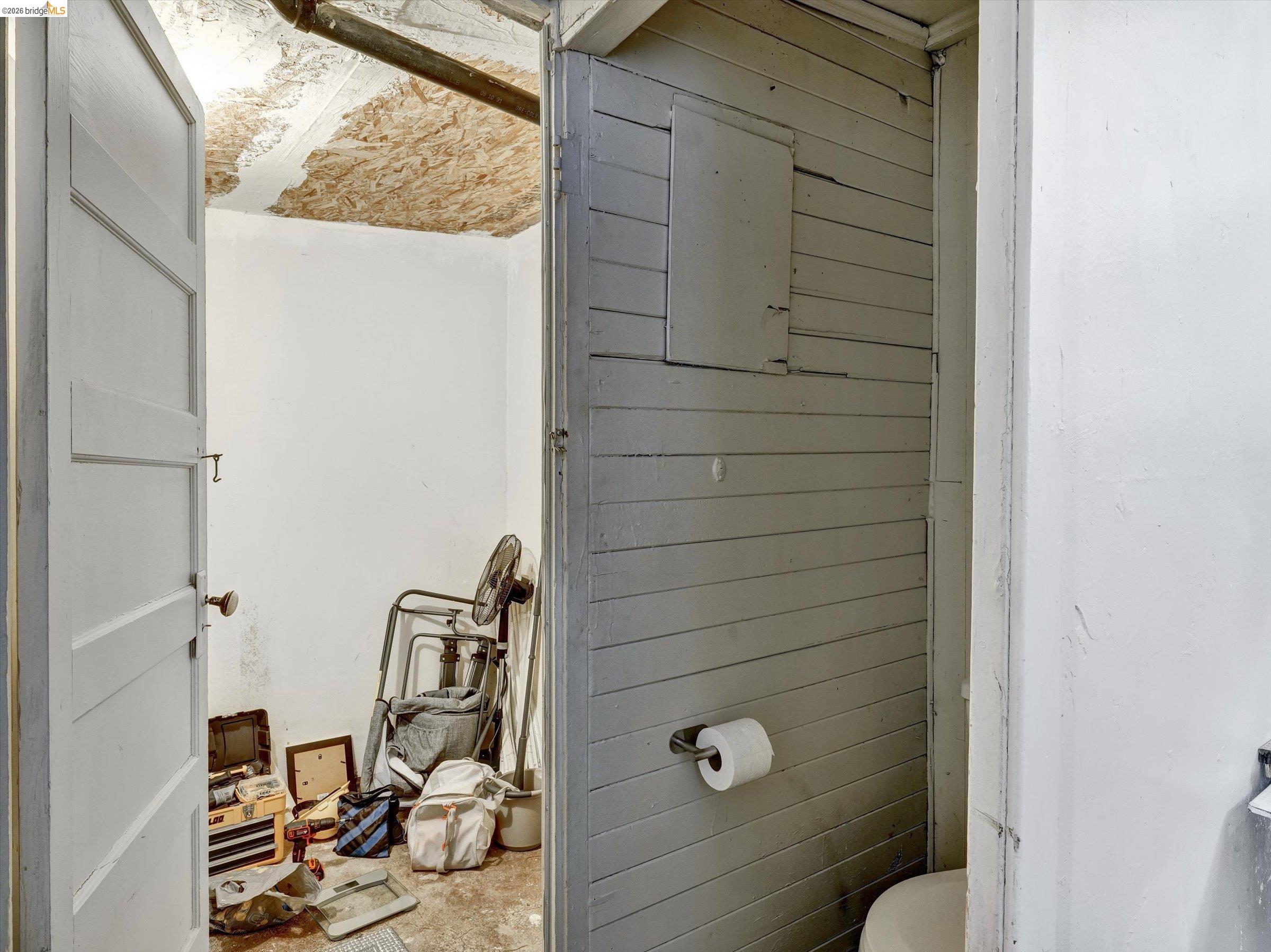 Detail Gallery Image 19 of 60 For 820 52nd St, Oakland,  CA 94608 - – Beds | – Baths