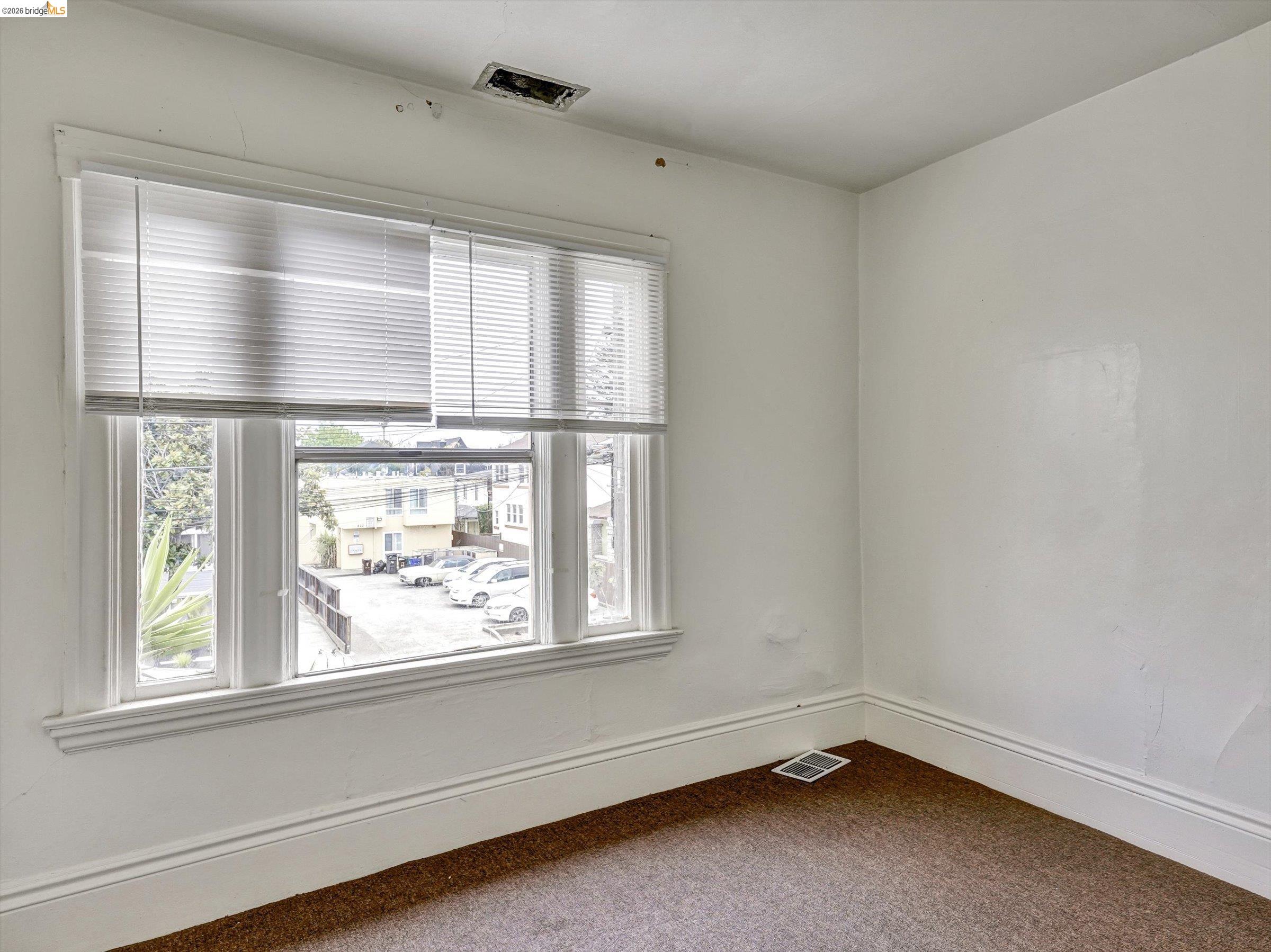 Detail Gallery Image 30 of 60 For 820 52nd St, Oakland,  CA 94608 - – Beds | – Baths