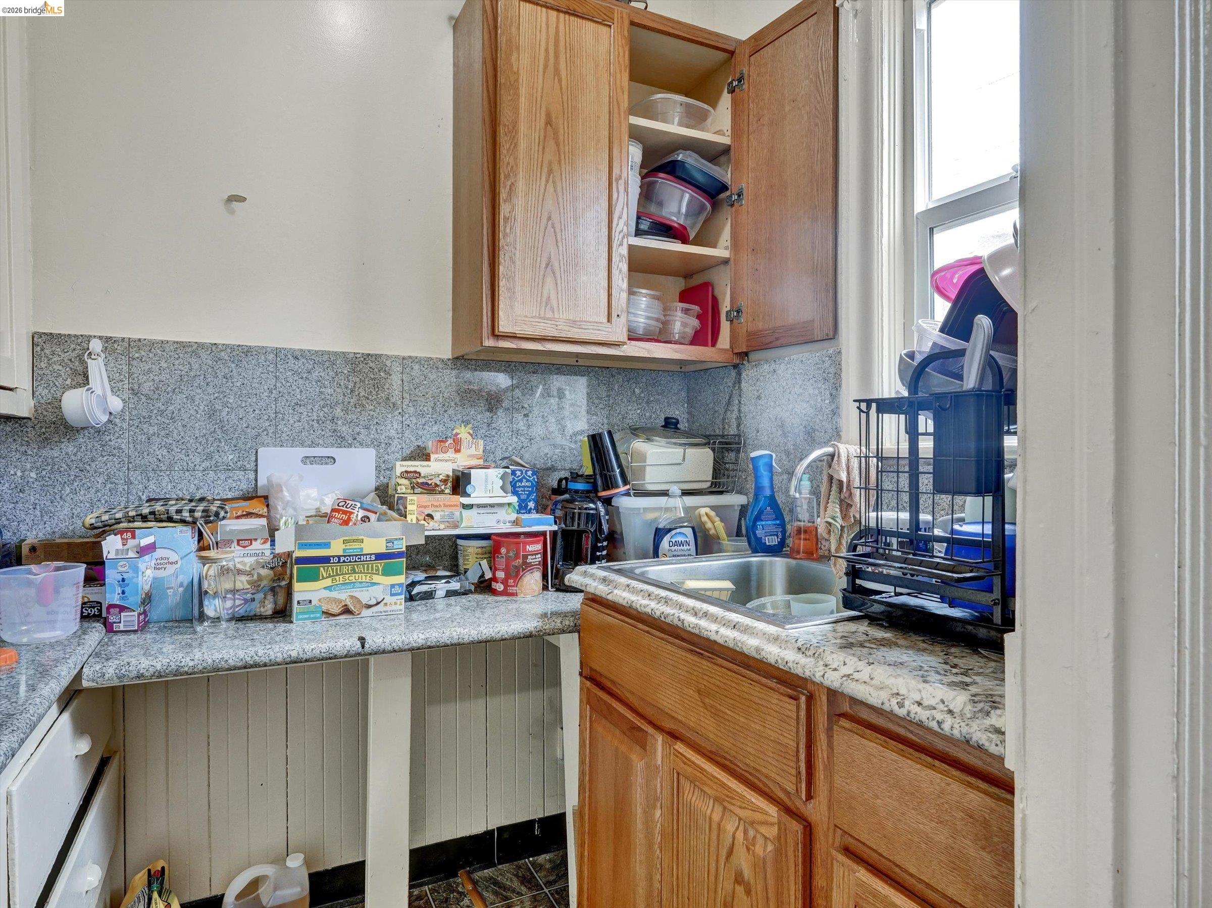 Detail Gallery Image 9 of 60 For 820 52nd St, Oakland,  CA 94608 - – Beds | – Baths