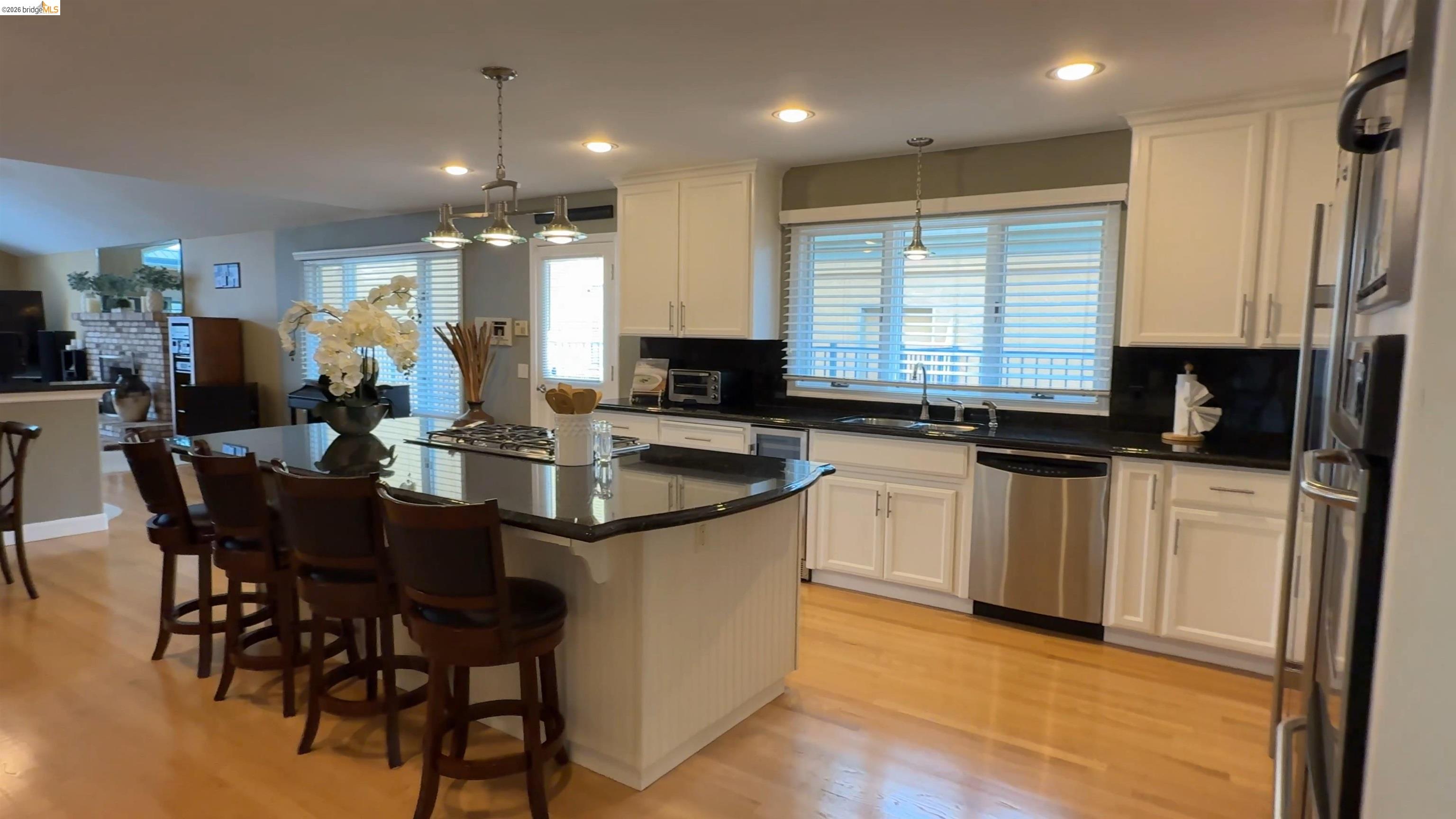 Detail Gallery Image 13 of 32 For 91 Shell Pl, Discovery Bay,  CA 94505 - 4 Beds | 2/1 Baths