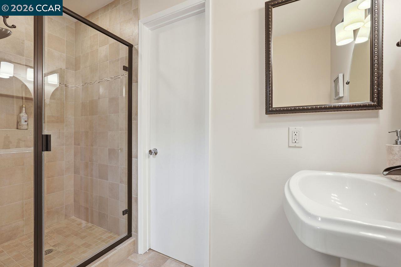 Detail Gallery Image 32 of 55 For 204 Miramonte Dr, Moraga,  CA 94556 - 4 Beds | 2 Baths