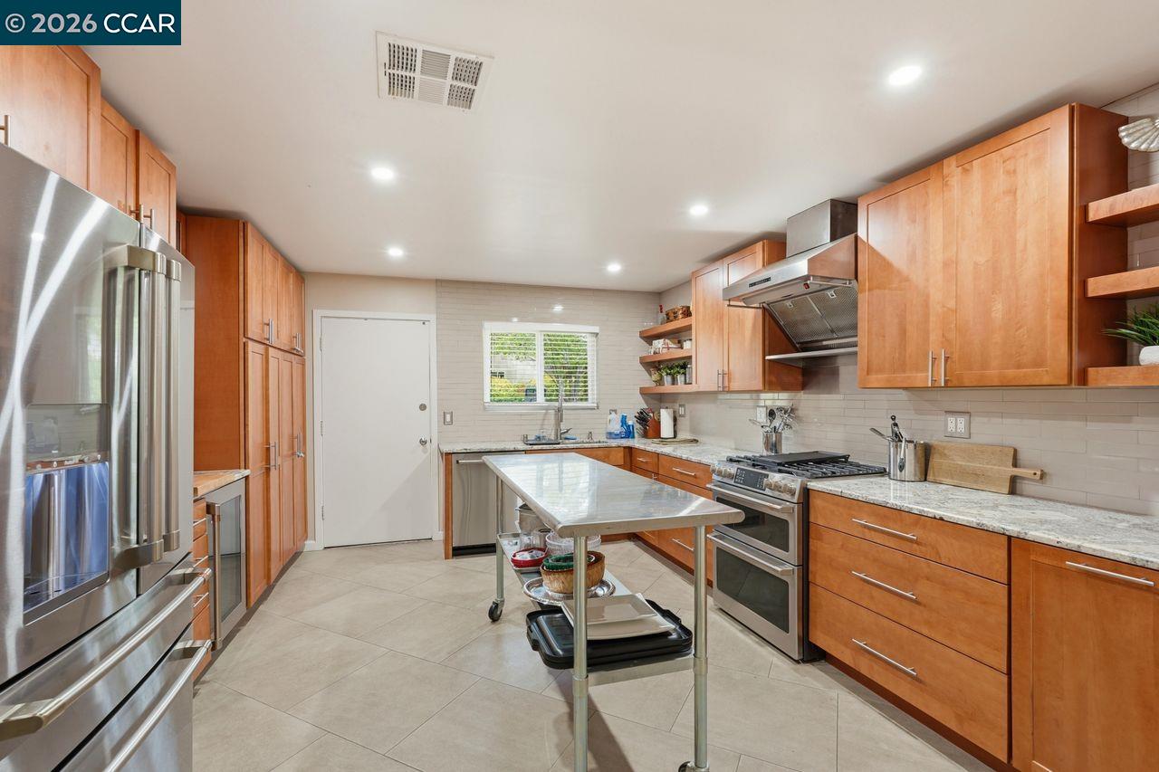 Detail Gallery Image 44 of 55 For 204 Miramonte Dr, Moraga,  CA 94556 - 4 Beds | 2 Baths