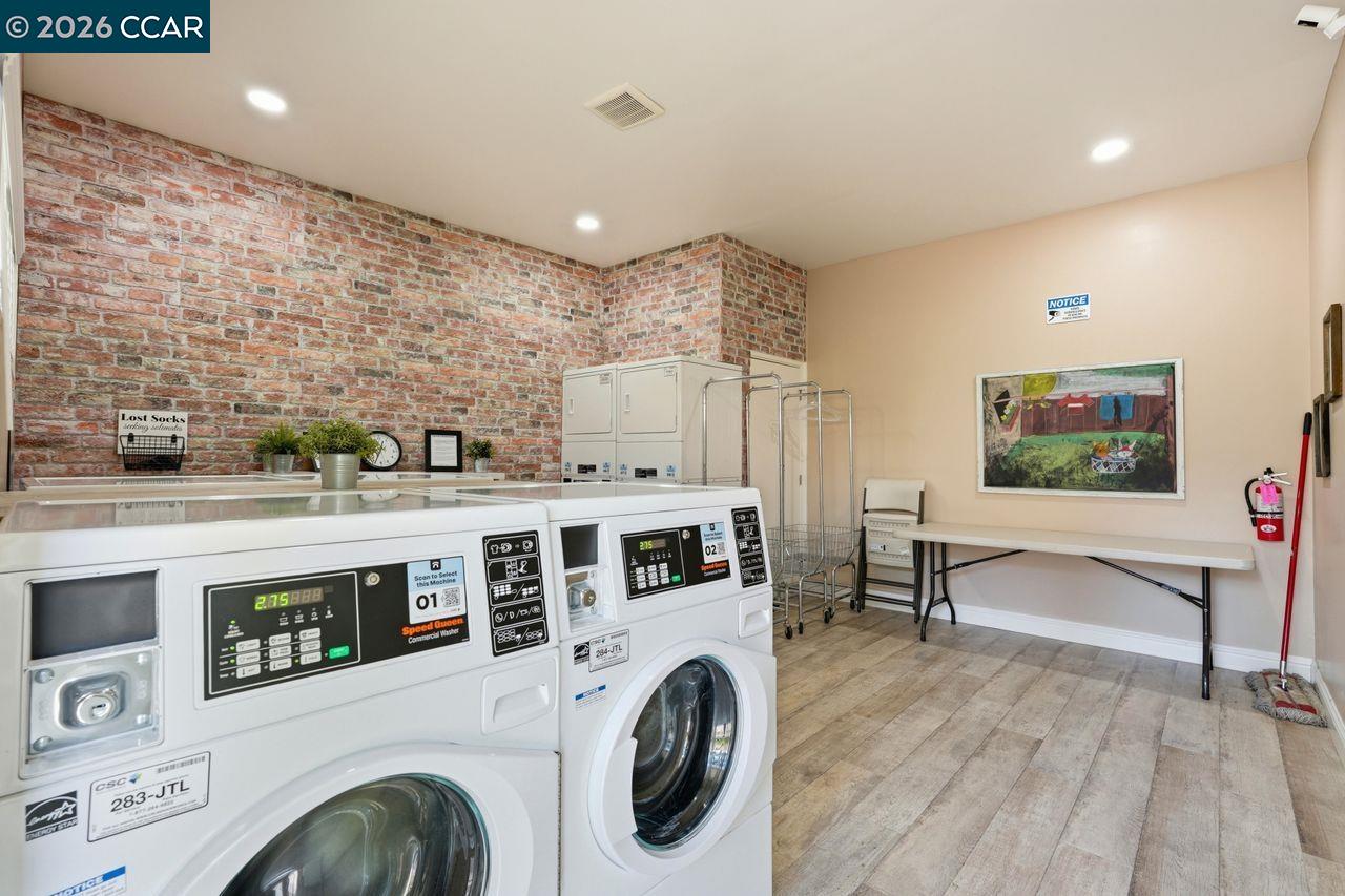 Detail Gallery Image 47 of 55 For 204 Miramonte Dr, Moraga,  CA 94556 - 4 Beds | 2 Baths