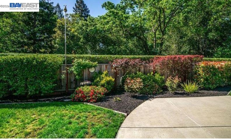 Detail Gallery Image 29 of 32 For 2402 Royal Oaks Drive, Alamo,  CA 94507 - 4 Beds | 2 Baths
