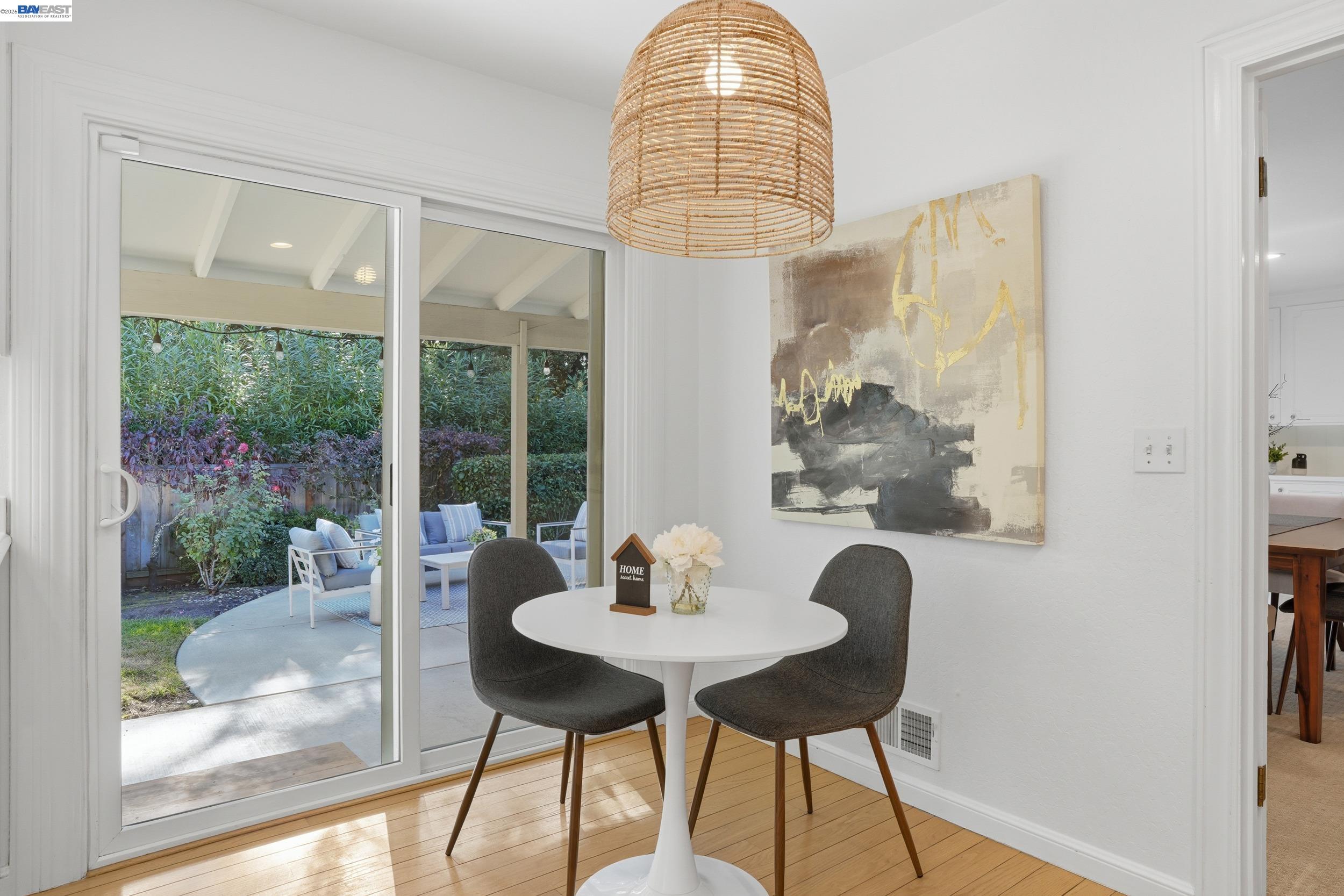 Detail Gallery Image 6 of 32 For 2402 Royal Oaks Drive, Alamo,  CA 94507 - 4 Beds | 2 Baths