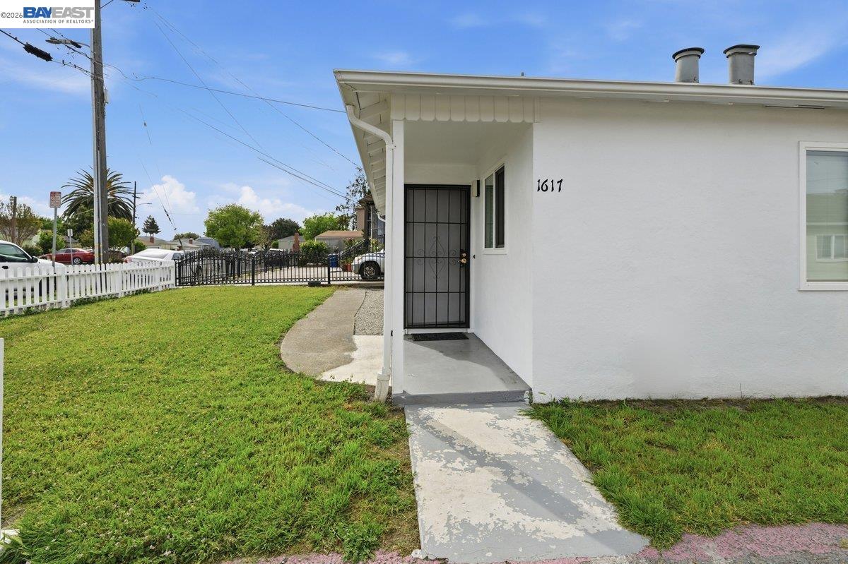 Detail Gallery Image 4 of 28 For 1617 Pacific Ave, San Leandro,  CA 94577 - – Beds | – Baths