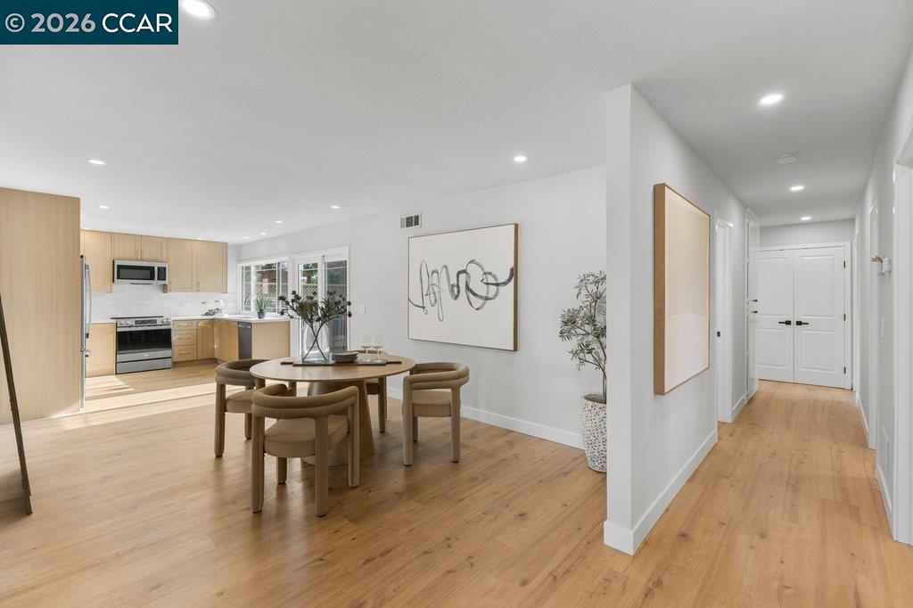 Detail Gallery Image 14 of 33 For 51 Sota Pl, San Ramon,  CA 94583 - 4 Beds | 2 Baths