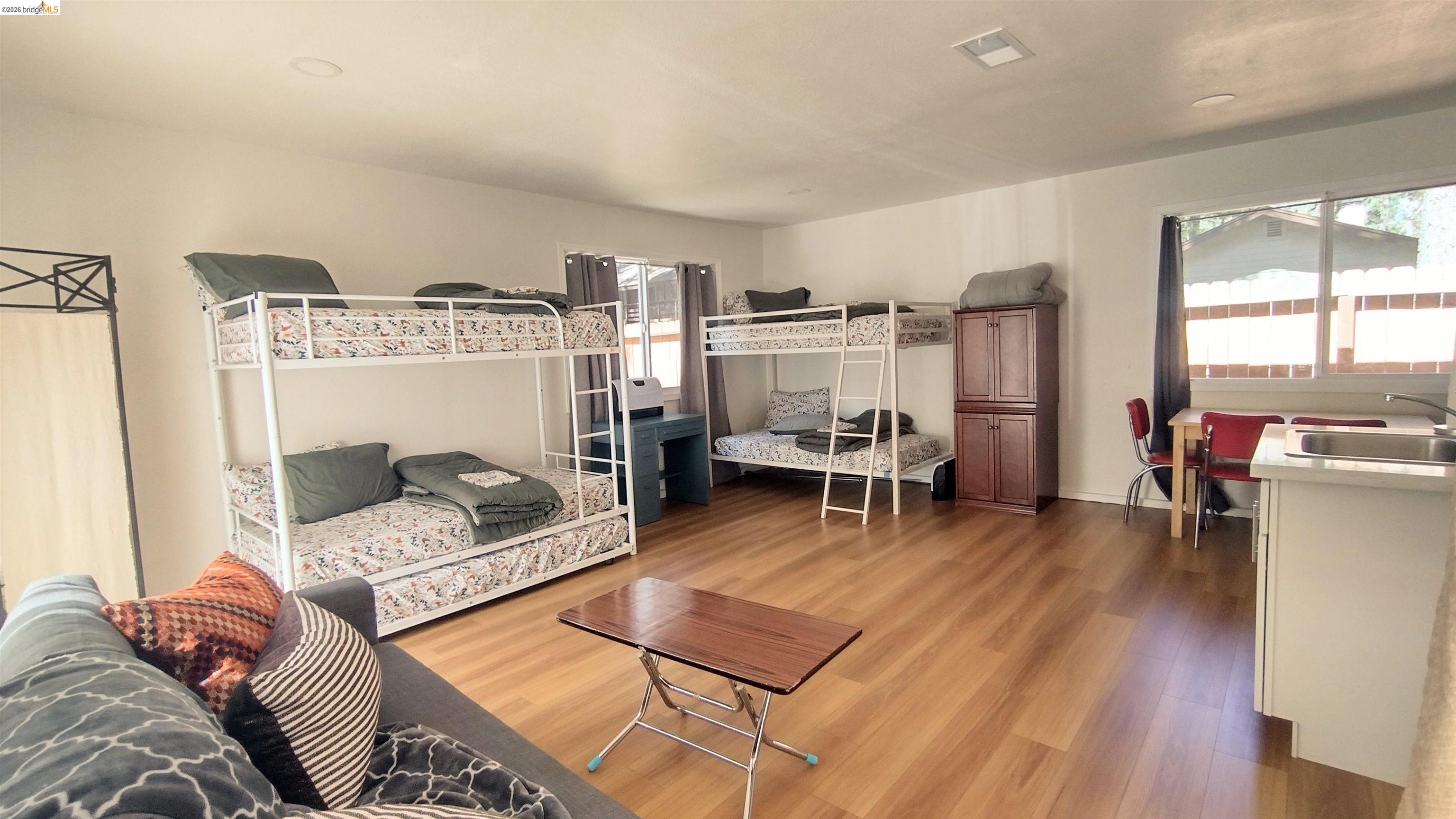 Detail Gallery Image 13 of 27 For 1098 4th St, South Lake Tahoe,  CA 96150 - 2 Beds | 2 Baths