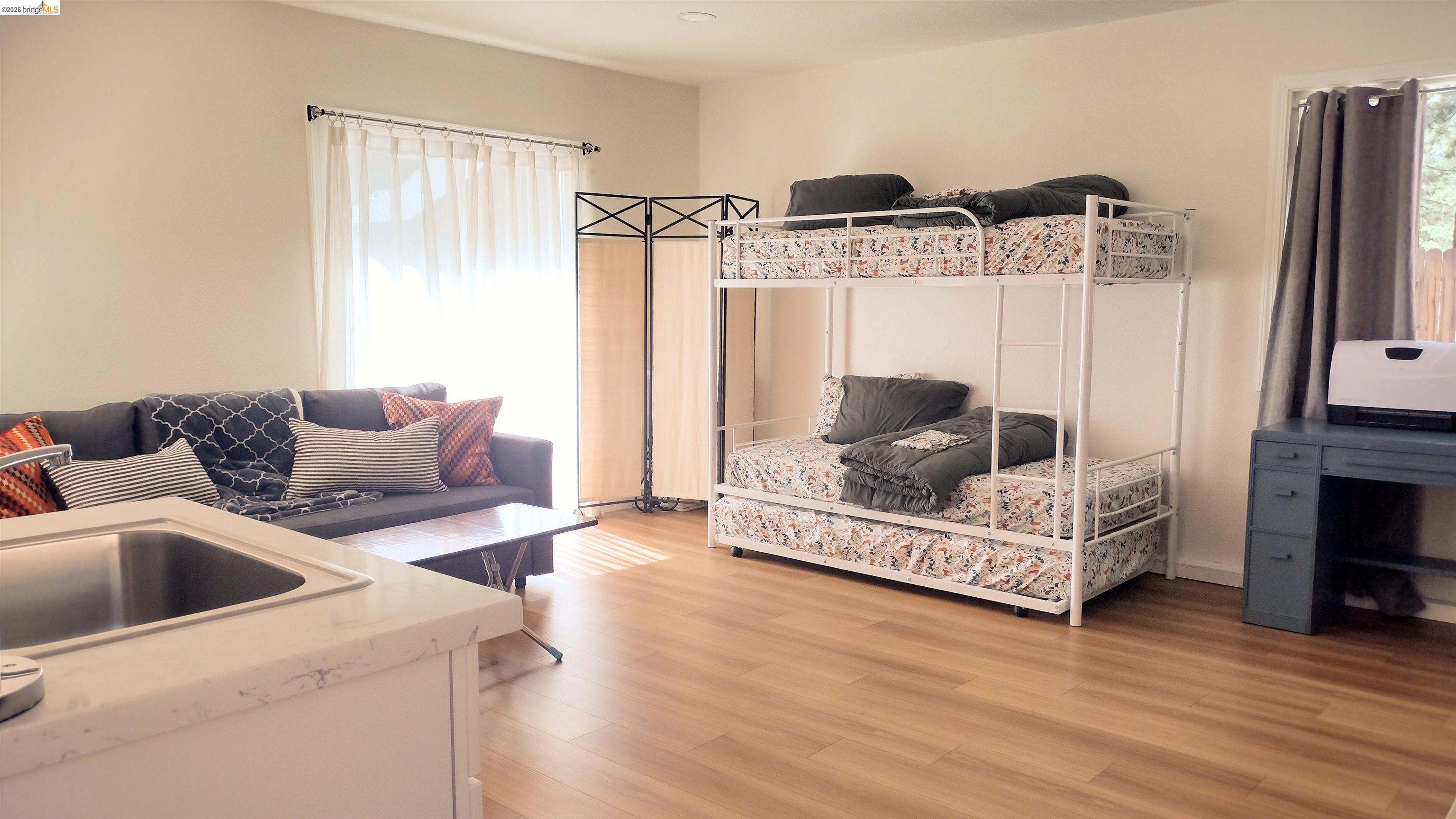 Detail Gallery Image 14 of 27 For 1098 4th St, South Lake Tahoe,  CA 96150 - 2 Beds | 2 Baths