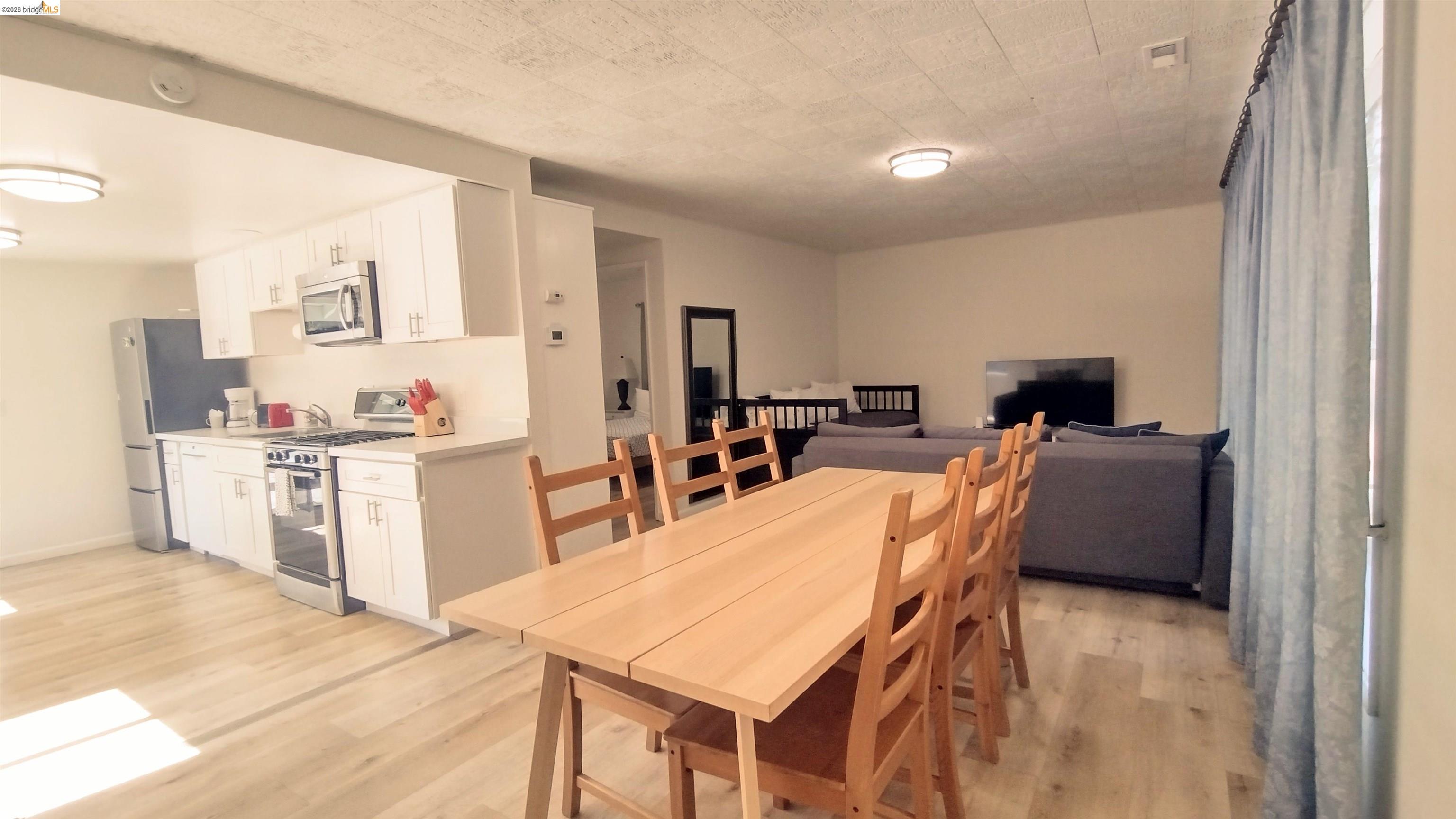 Detail Gallery Image 20 of 27 For 1098 4th St, South Lake Tahoe,  CA 96150 - 2 Beds | 2 Baths