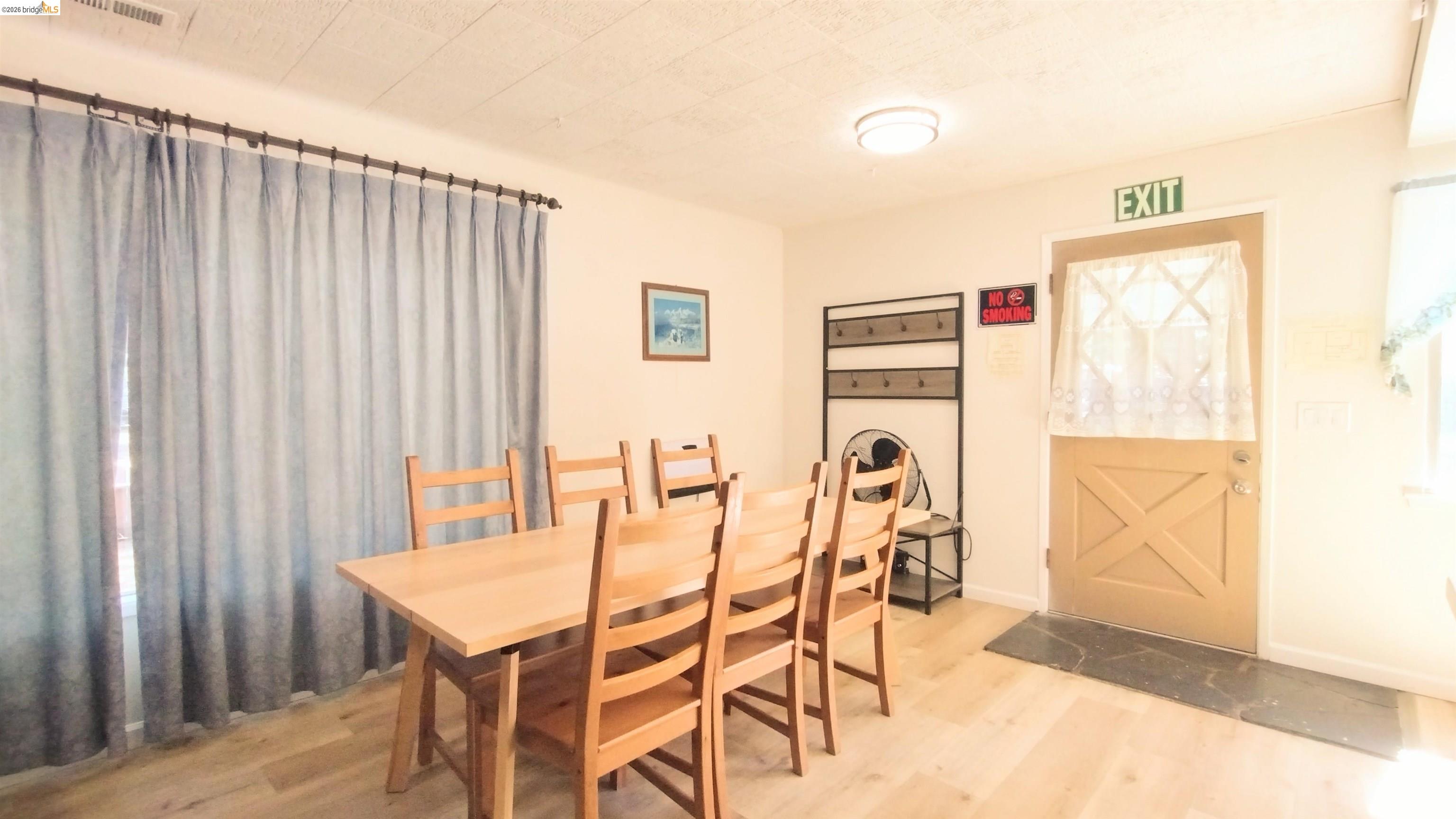 Detail Gallery Image 21 of 27 For 1098 4th St, South Lake Tahoe,  CA 96150 - 2 Beds | 2 Baths