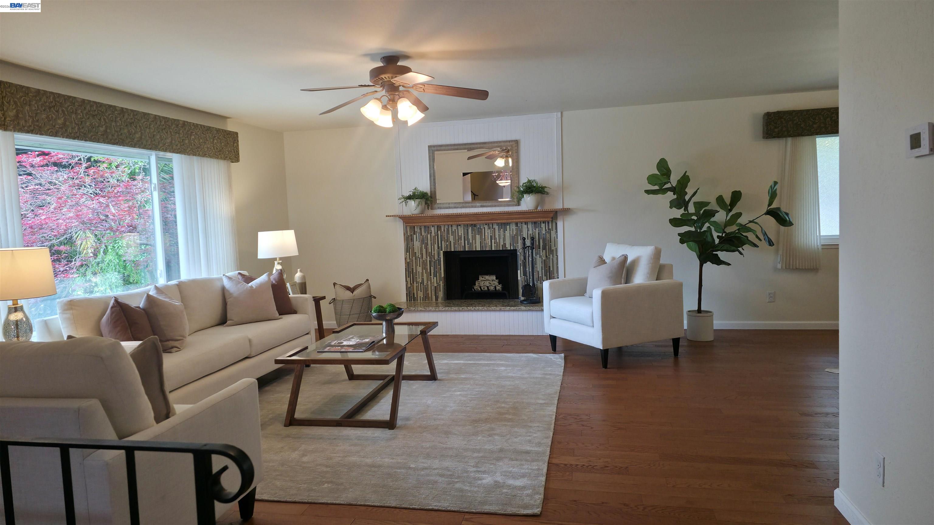 Detail Gallery Image 2 of 42 For 699 Fiesta Pl, Hayward,  CA 94544 - 4 Beds | 2/1 Baths