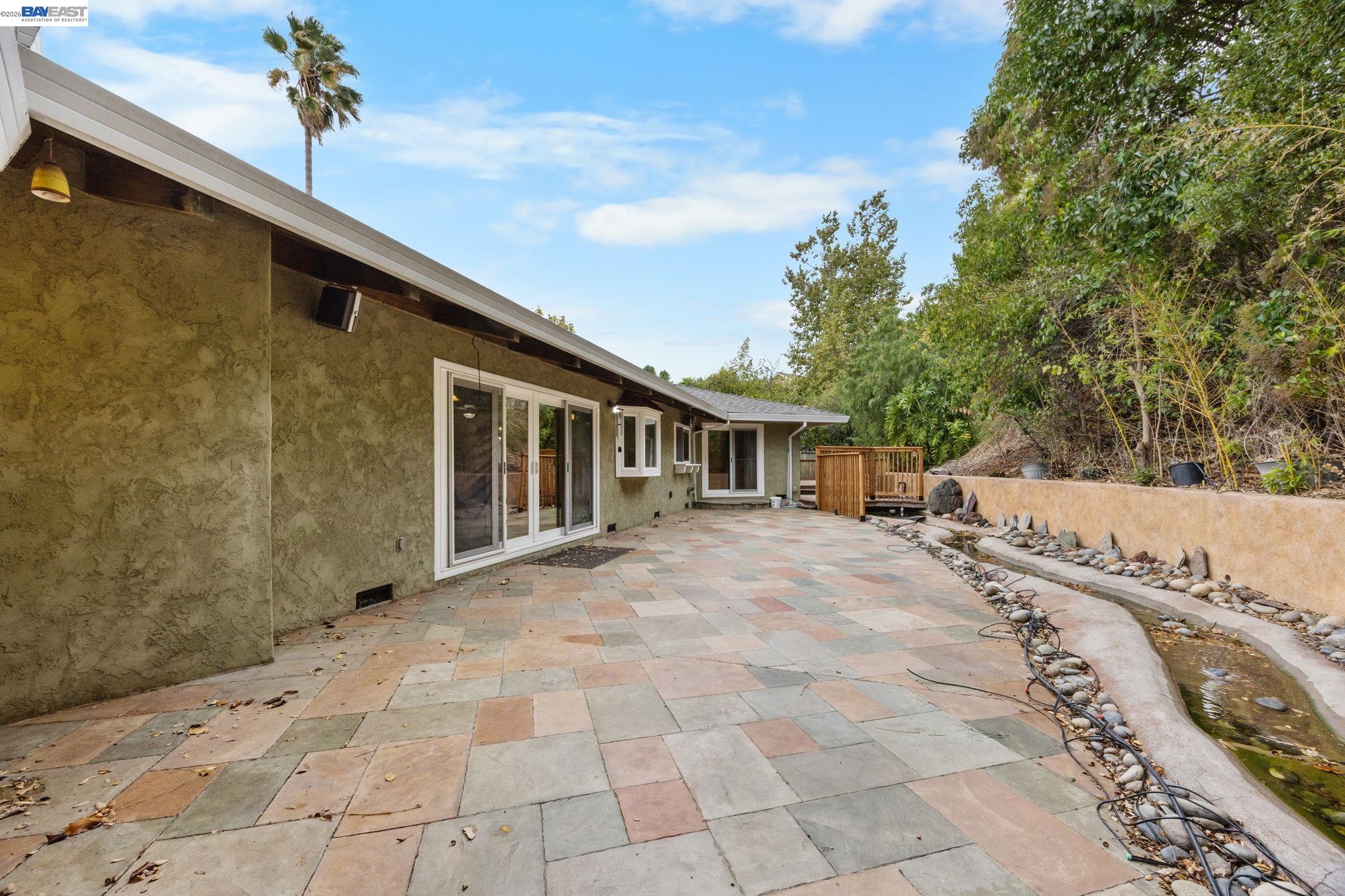 Detail Gallery Image 31 of 42 For 699 Fiesta Pl, Hayward,  CA 94544 - 4 Beds | 2/1 Baths