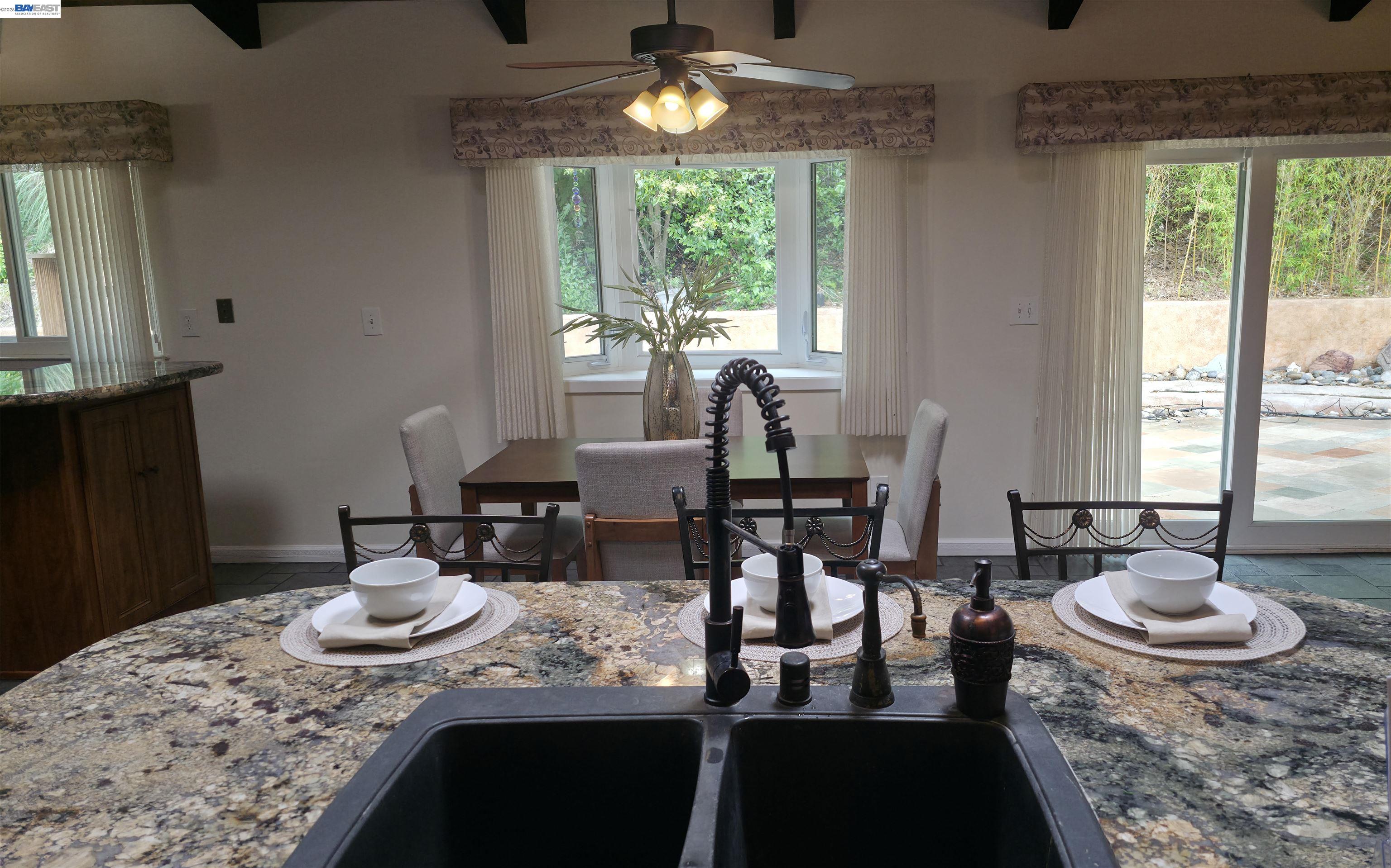 Detail Gallery Image 8 of 42 For 699 Fiesta Pl, Hayward,  CA 94544 - 4 Beds | 2/1 Baths