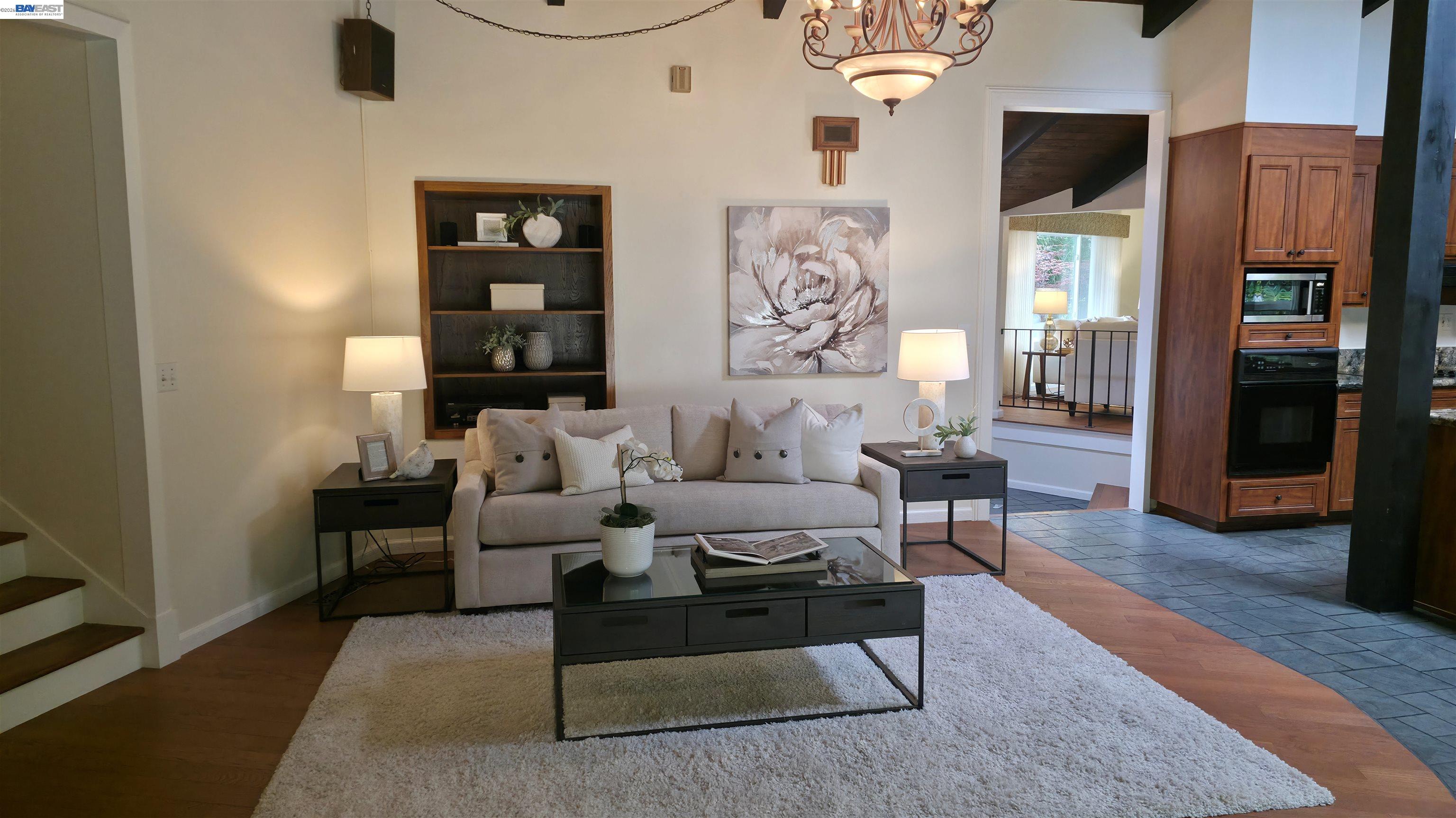 Detail Gallery Image 10 of 42 For 699 Fiesta Pl, Hayward,  CA 94544 - 4 Beds | 2/1 Baths