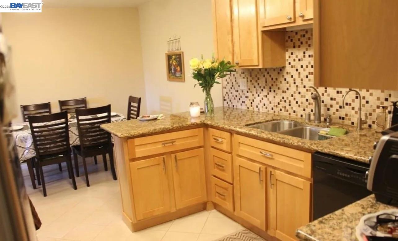 Detail Gallery Image 7 of 18 For 1720 Halford Avenue #121,  Santa Clara,  CA 95051 - 2 Beds | 2 Baths