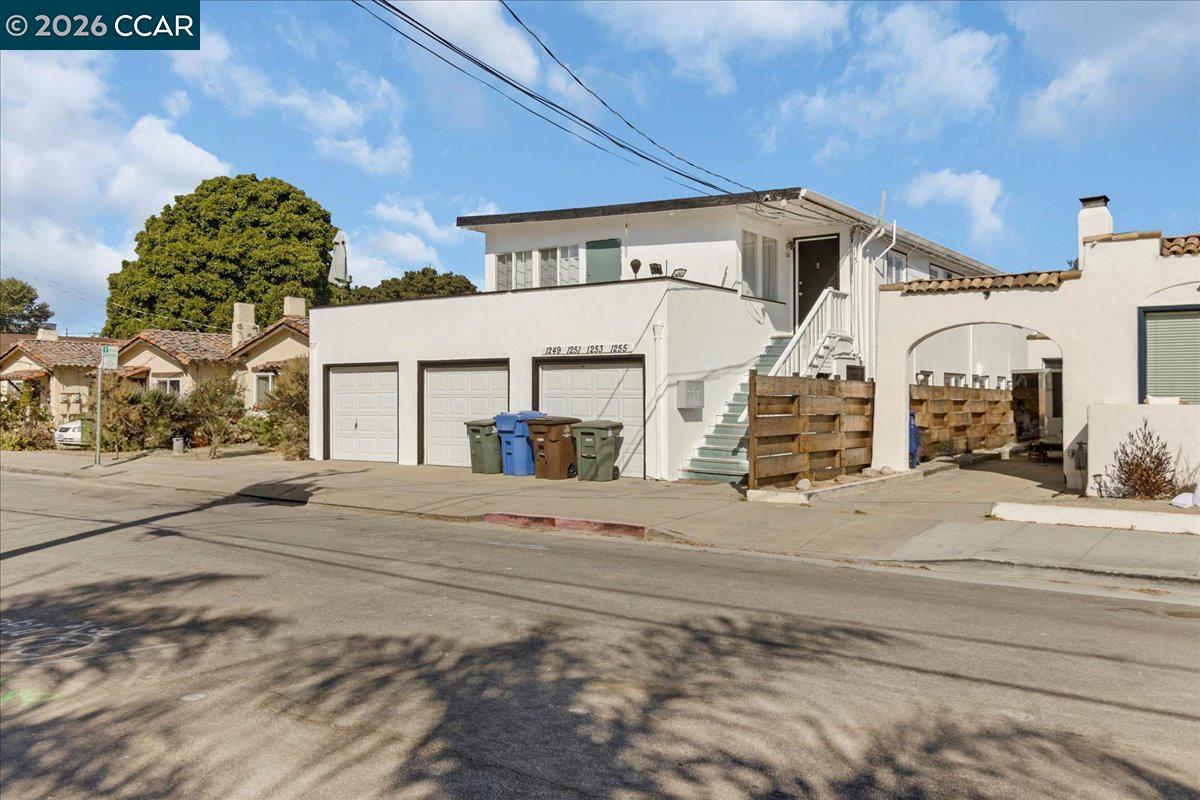 Detail Gallery Image 11 of 12 For 1230 Del Monte Ave, Monterey,  CA 93940 - – Beds | – Baths