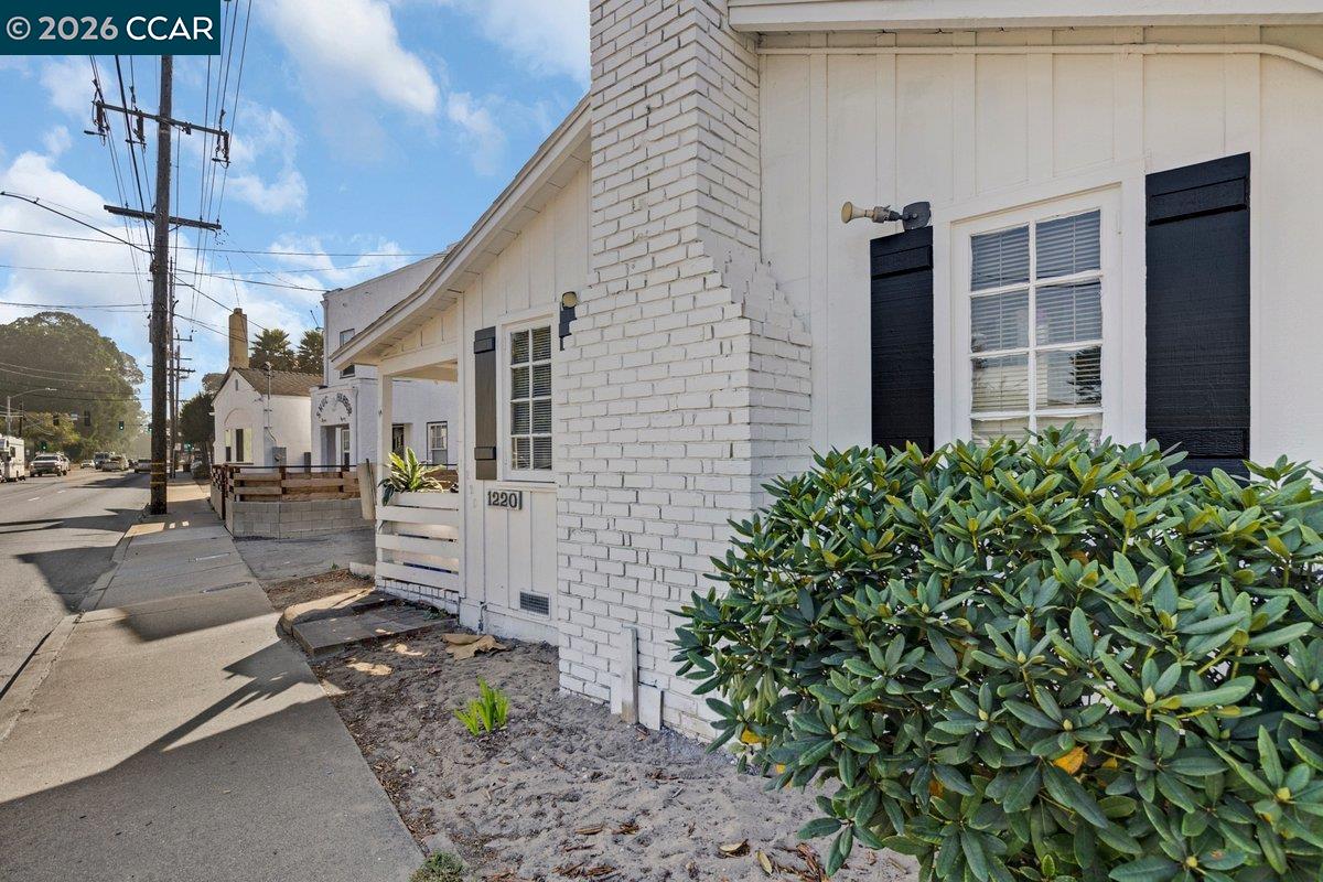 Detail Gallery Image 6 of 12 For 1230 Del Monte Ave, Monterey,  CA 93940 - – Beds | – Baths