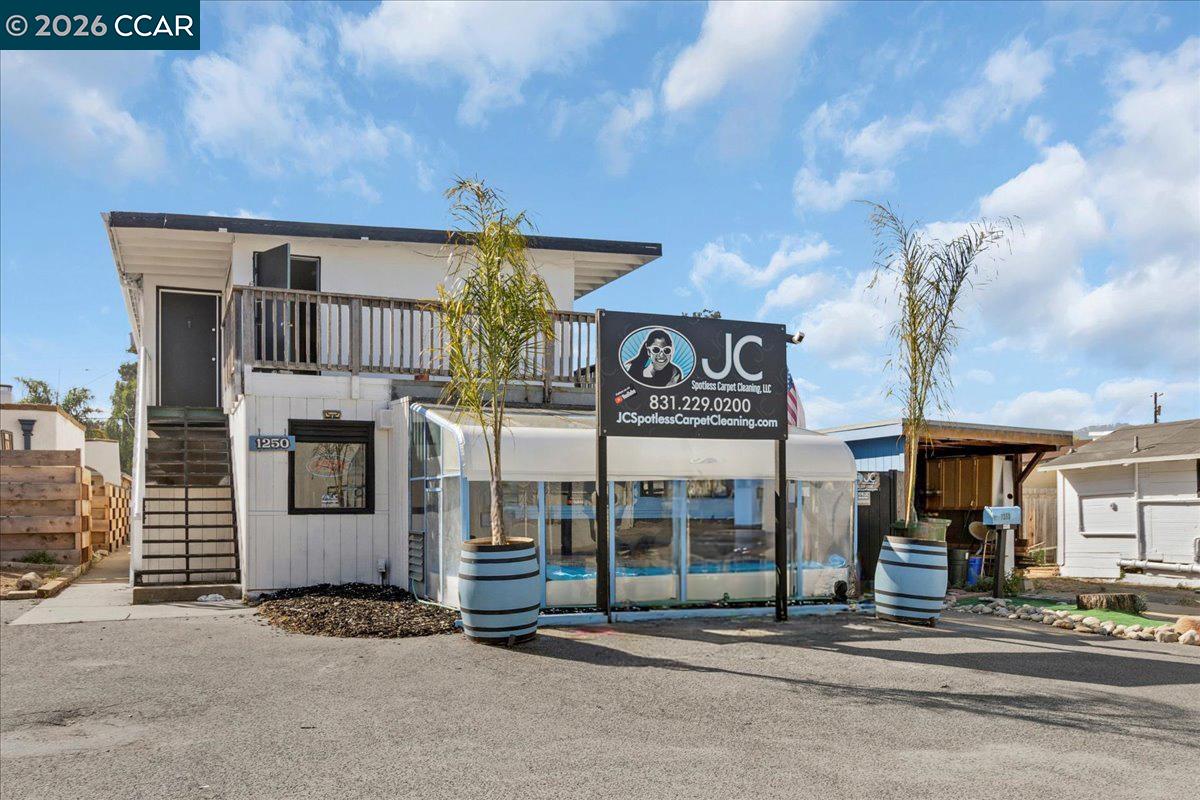 Detail Gallery Image 8 of 12 For 1230 Del Monte Ave, Monterey,  CA 93940 - – Beds | – Baths