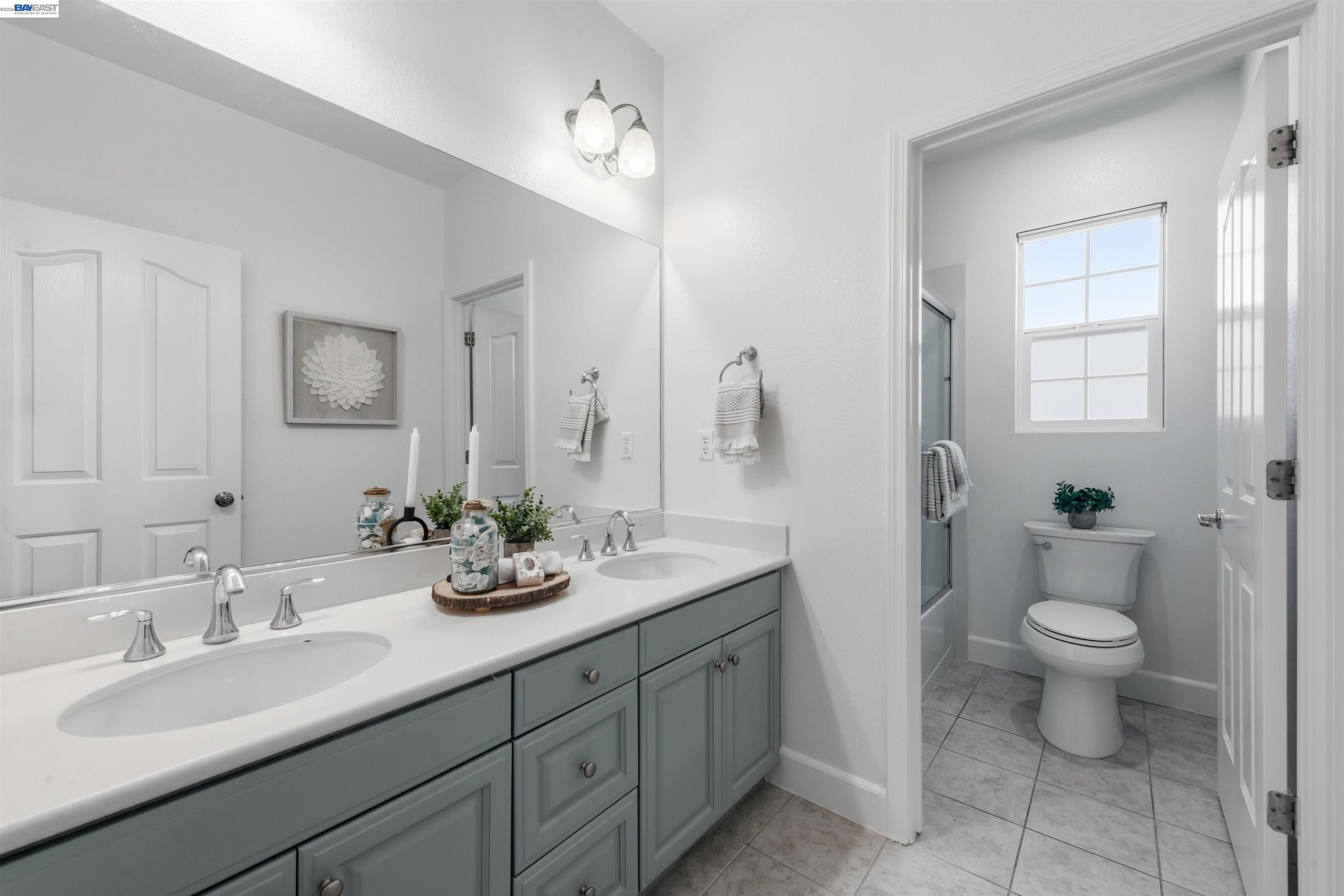 Detail Gallery Image 18 of 44 For 4978 Houlton Ct, Dublin,  CA 94568 - 5 Beds | 3/1 Baths