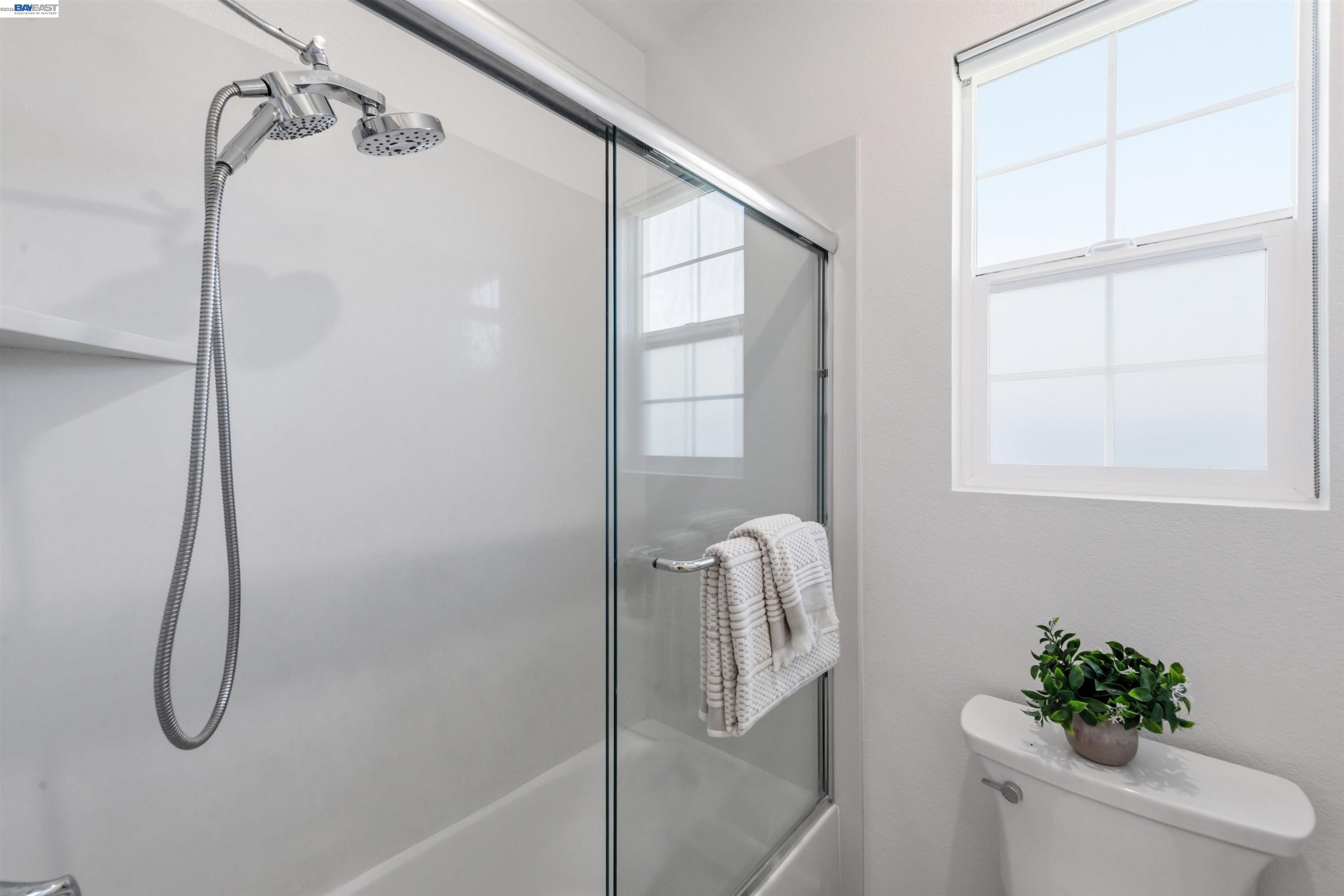 Detail Gallery Image 19 of 44 For 4978 Houlton Ct, Dublin,  CA 94568 - 5 Beds | 3/1 Baths