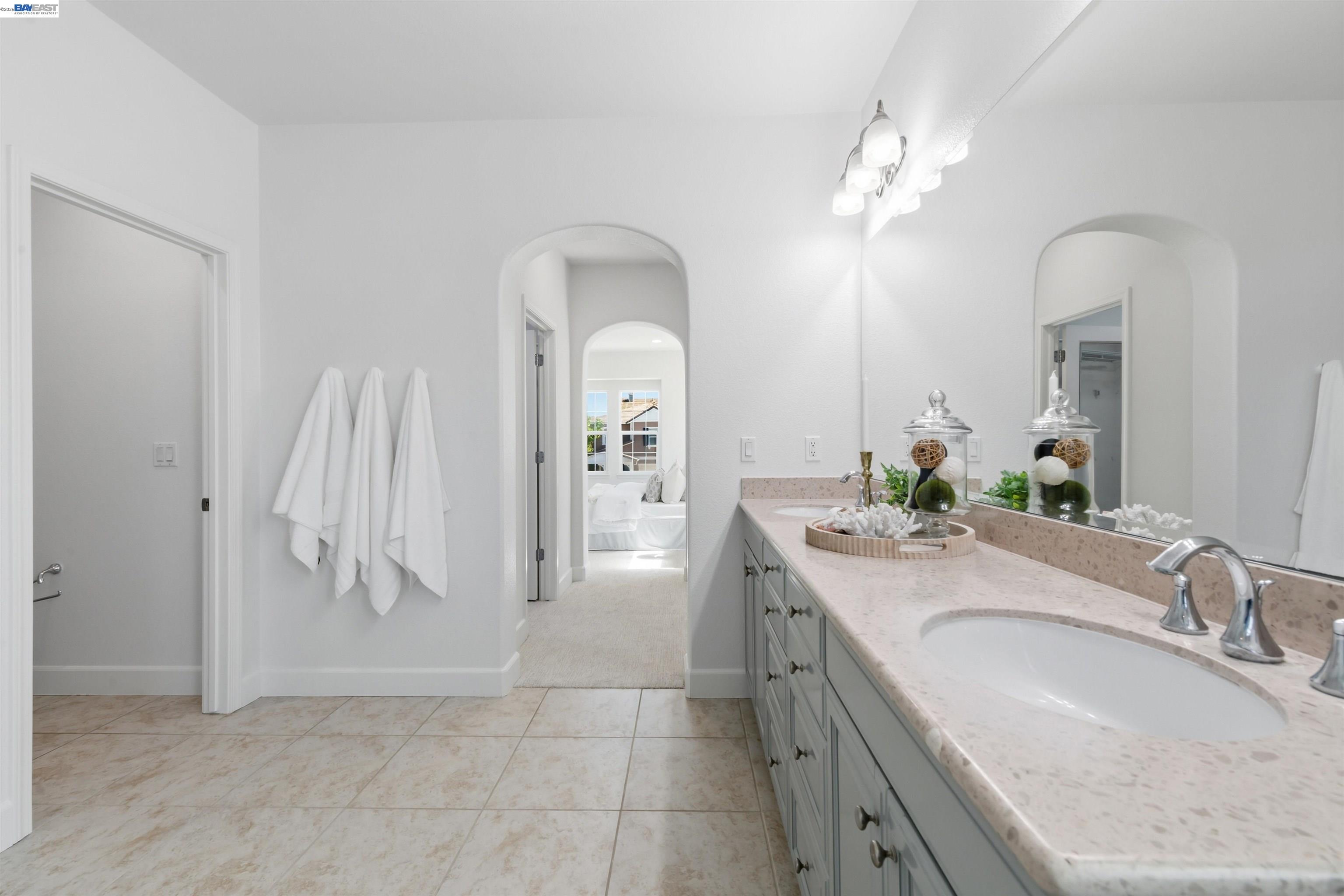 Detail Gallery Image 28 of 44 For 4978 Houlton Ct, Dublin,  CA 94568 - 5 Beds | 3/1 Baths