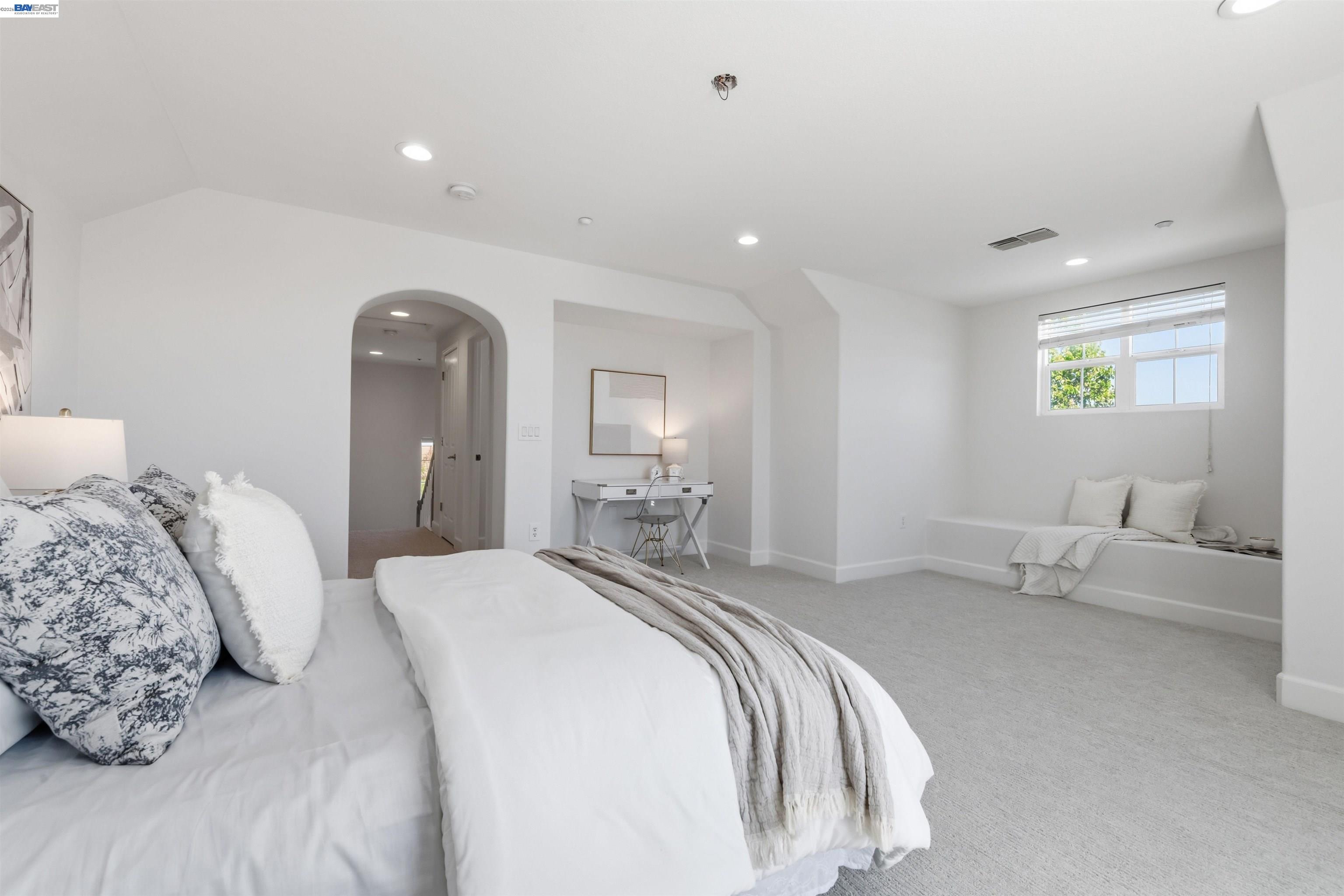 Detail Gallery Image 33 of 44 For 4978 Houlton Ct, Dublin,  CA 94568 - 5 Beds | 3/1 Baths