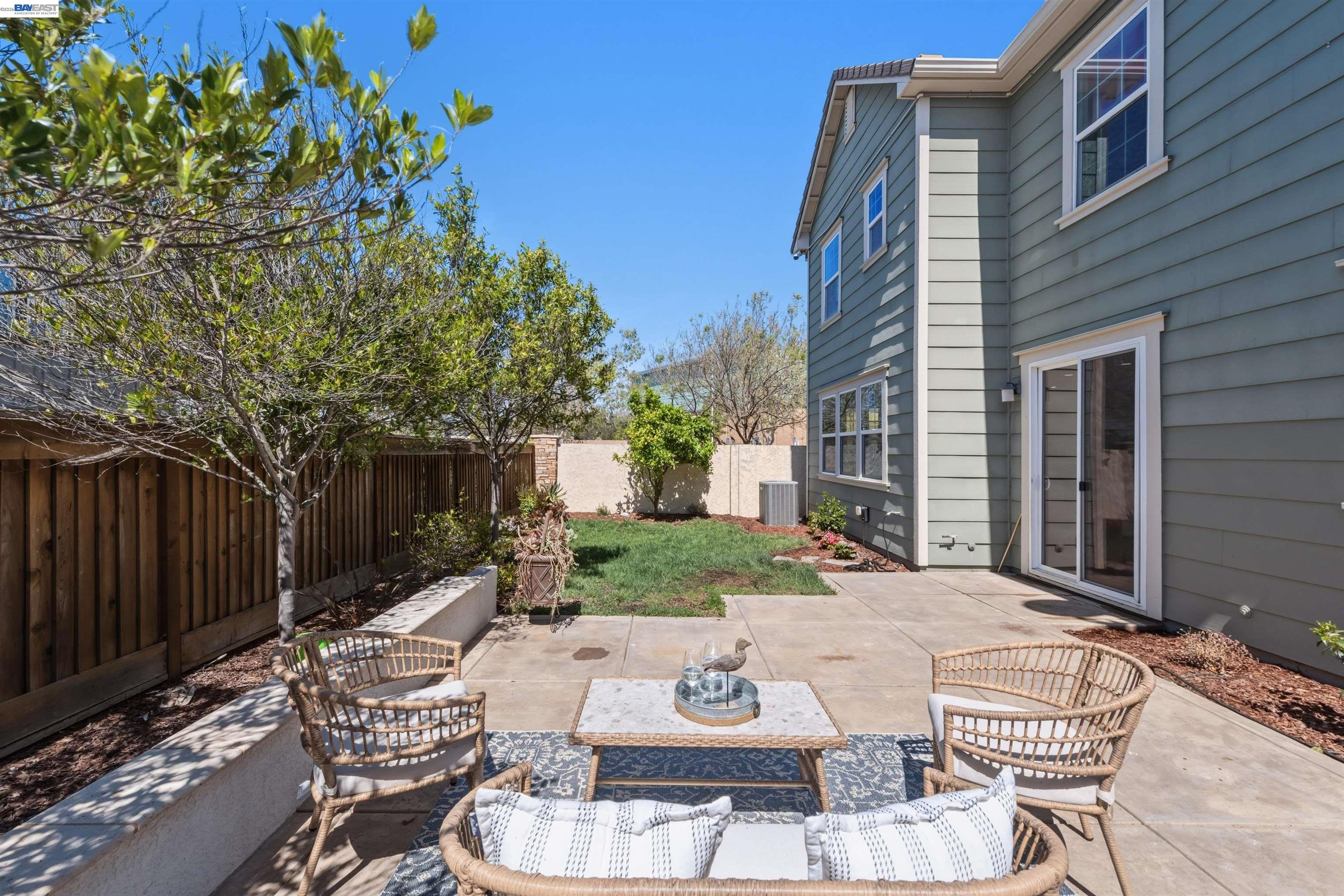 Detail Gallery Image 37 of 44 For 4978 Houlton Ct, Dublin,  CA 94568 - 5 Beds | 3/1 Baths